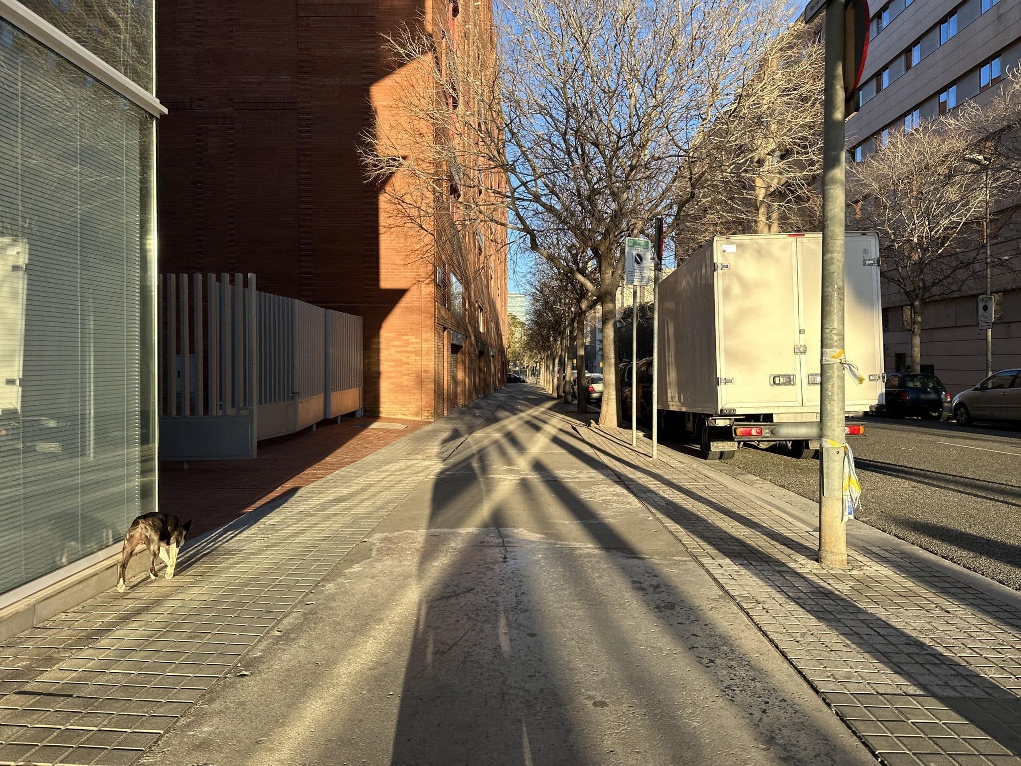Street view near Hotel Front Maritim, Diagonal Mar — © RSTQ (CC BY-SA · Mapillary)