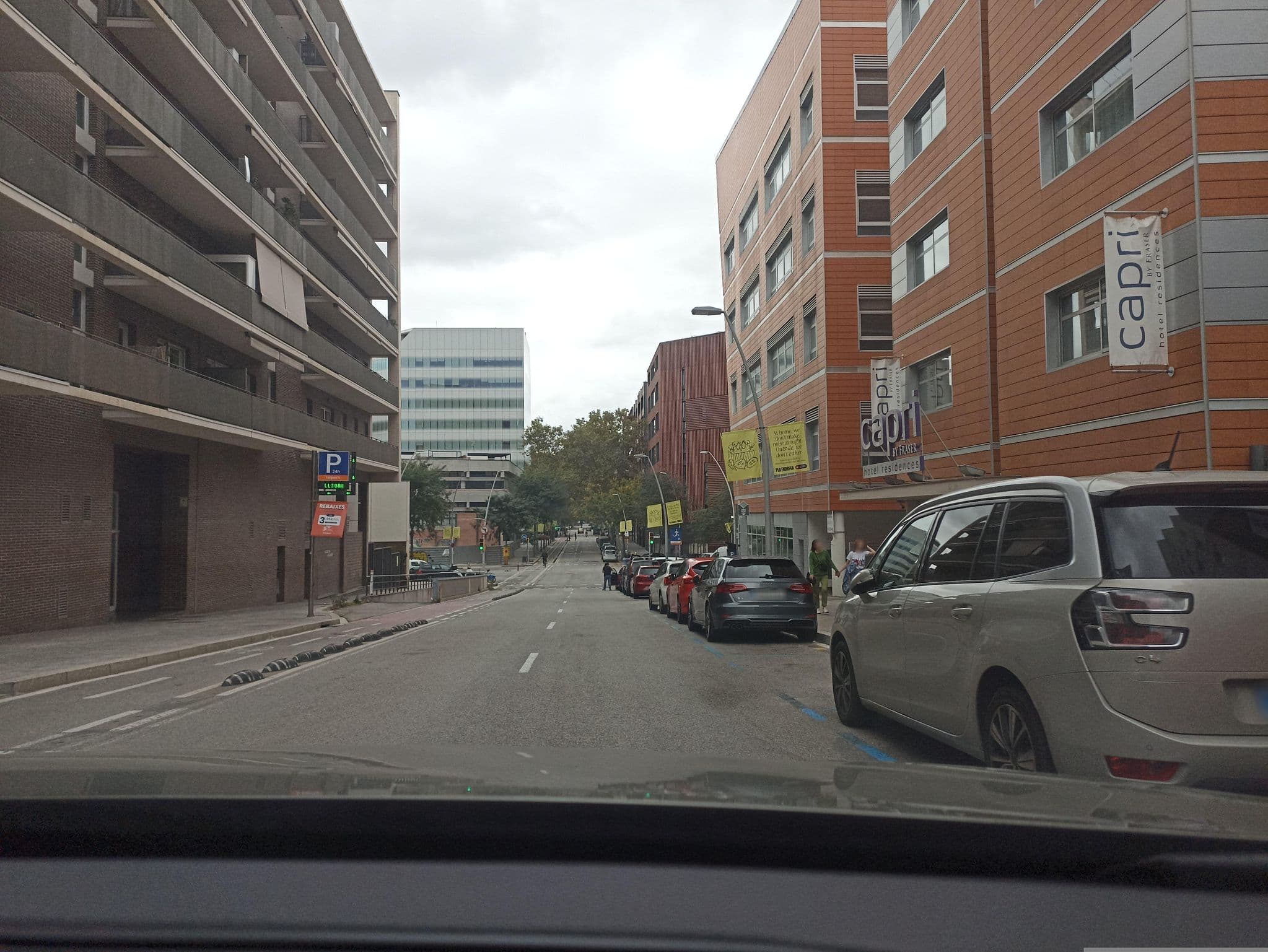 Street view near Hotel Apsis Porta Marina, el Parc i la Llacuna del Poblenou — © toniserra (CC BY-SA · Mapillary)