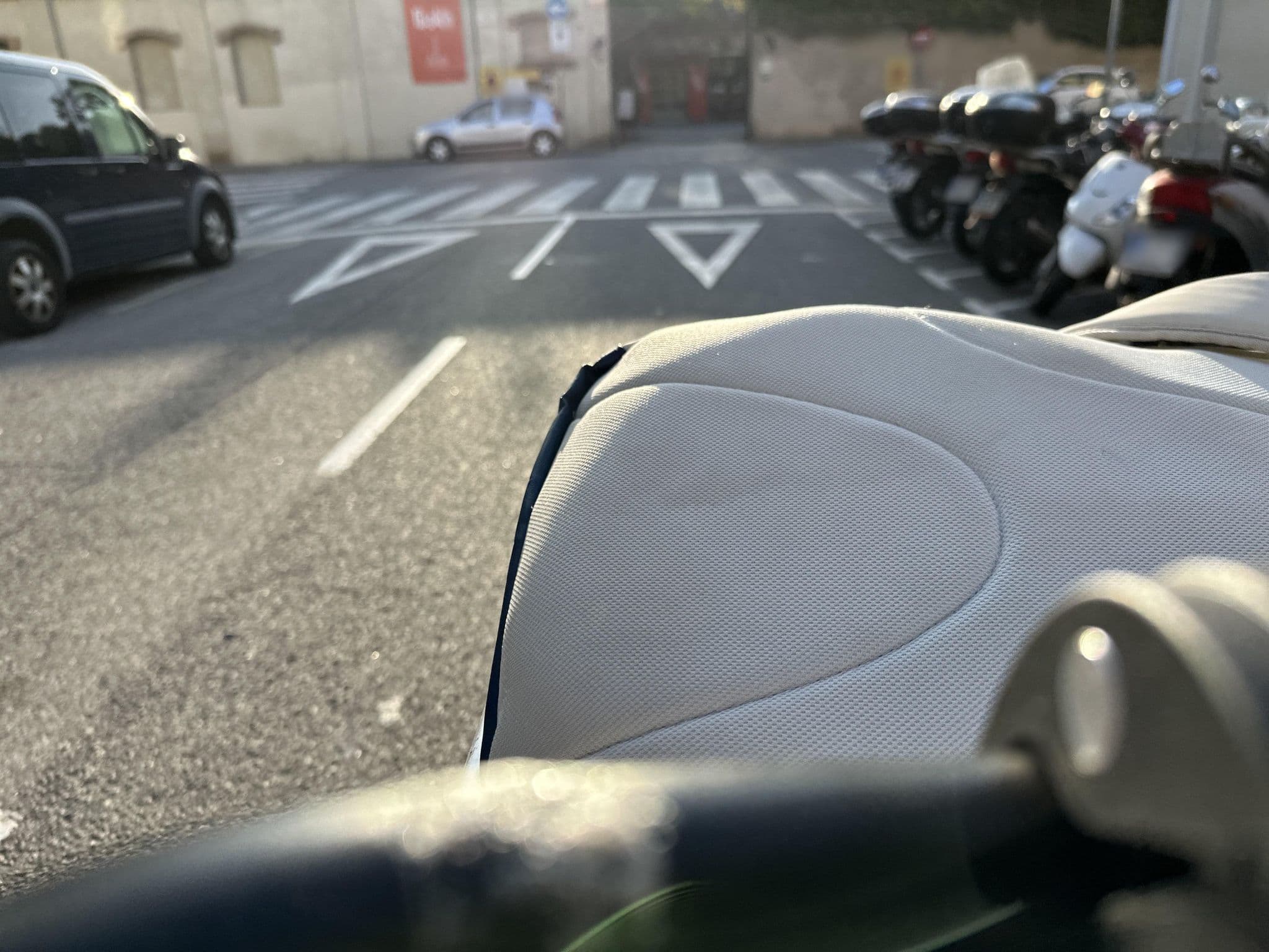 Street view near Blue Apartments, el Poblenou — © RSTQ (CC BY-SA · Mapillary)