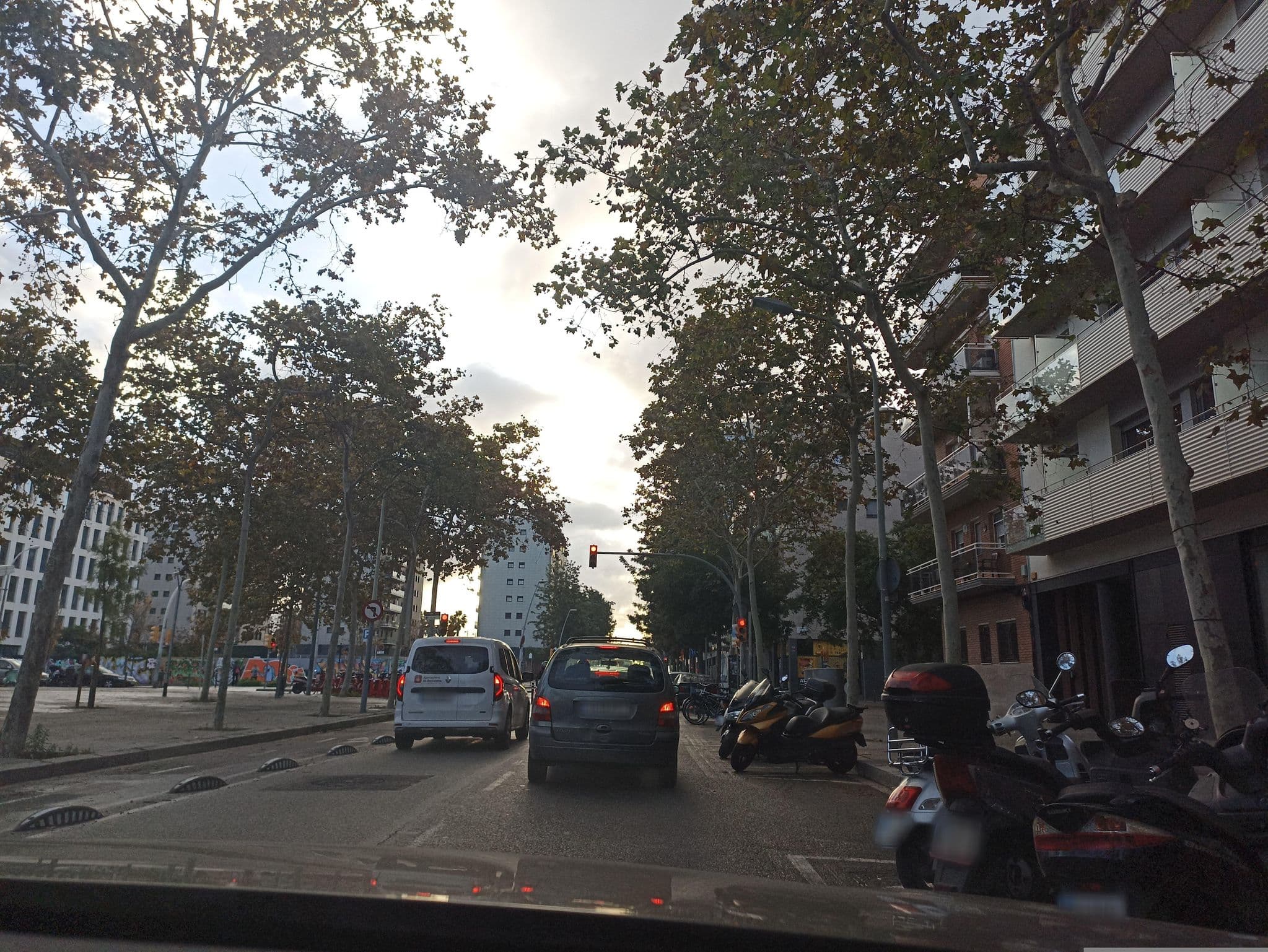 Street view near Feelathome Apartment Poblenou, el Poblenou — © toniserra (CC BY-SA · Mapillary)