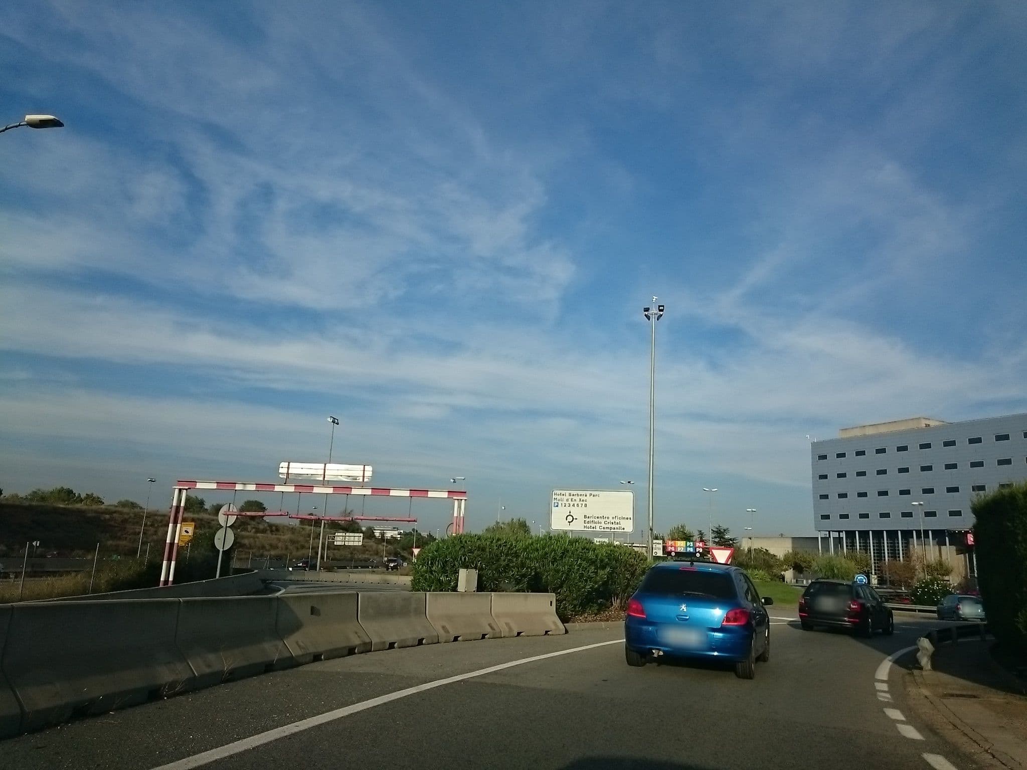 Street view near Campanile Barcelona Norte - Barbera del Valles, Barberà del Vallès — © yopaseopor (CC BY-SA · Mapillary)