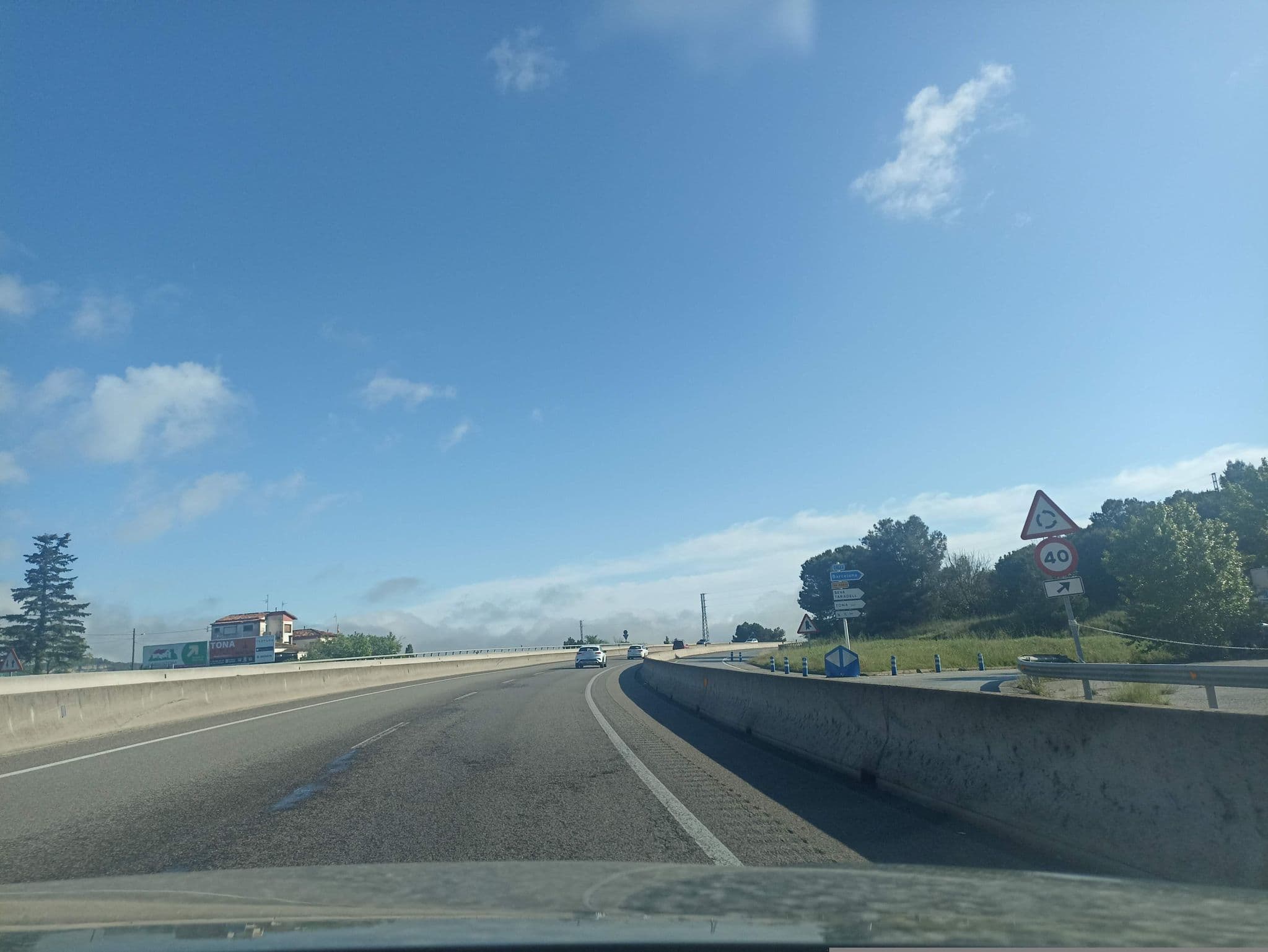 Street view near Las 4 Carreteras, Tona — © toniserra (CC BY-SA · Mapillary)