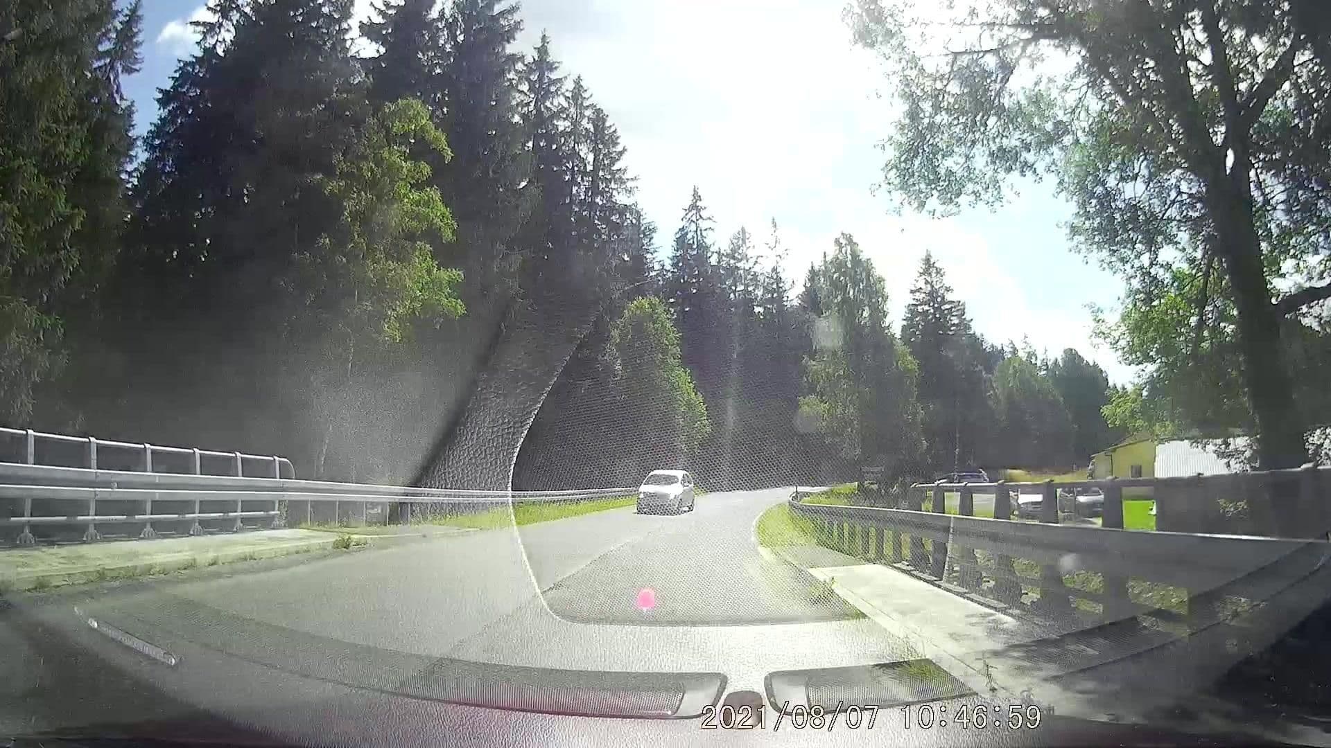 Street view near Leśny Domek, Skuhrov nad Bělou — © dasza (CC BY-SA · Mapillary)