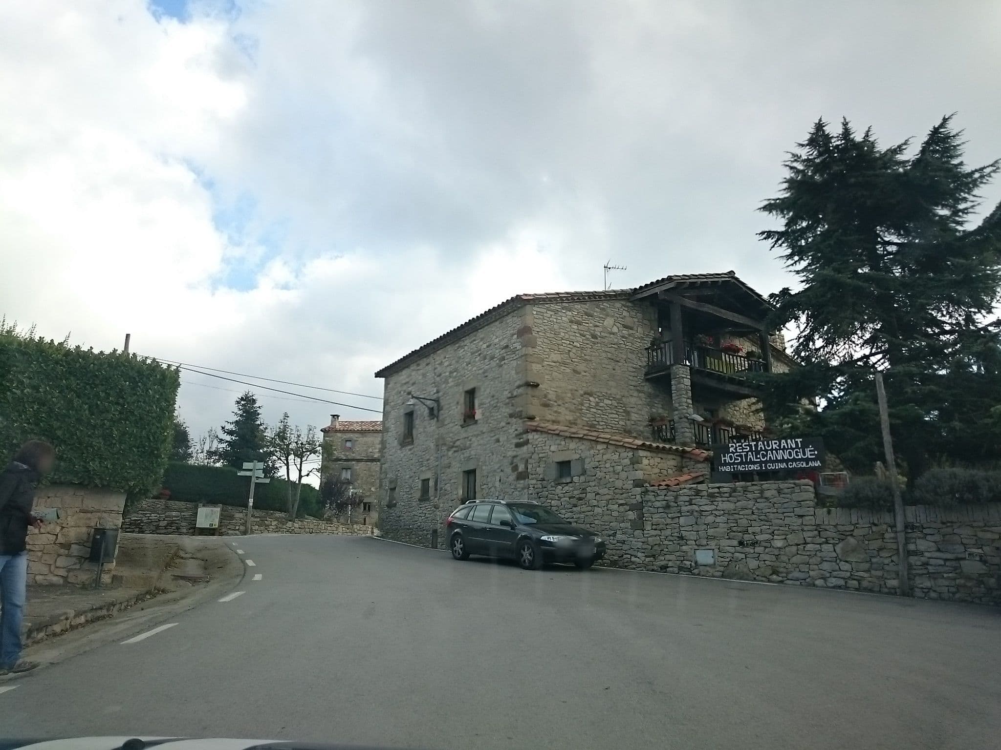 Street view near Can Nogué, L'Esquirol — © yopaseopor (CC BY-SA · Mapillary)