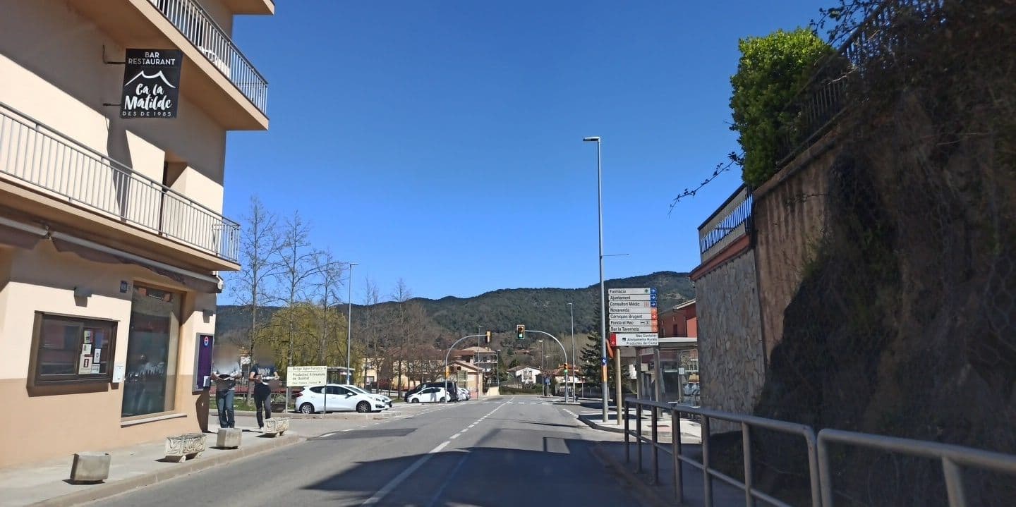 Street view near Santuari Sant Feliu de Pallerols, les Planes d'Hostoles — © yopaseopor (CC BY-SA · Mapillary)