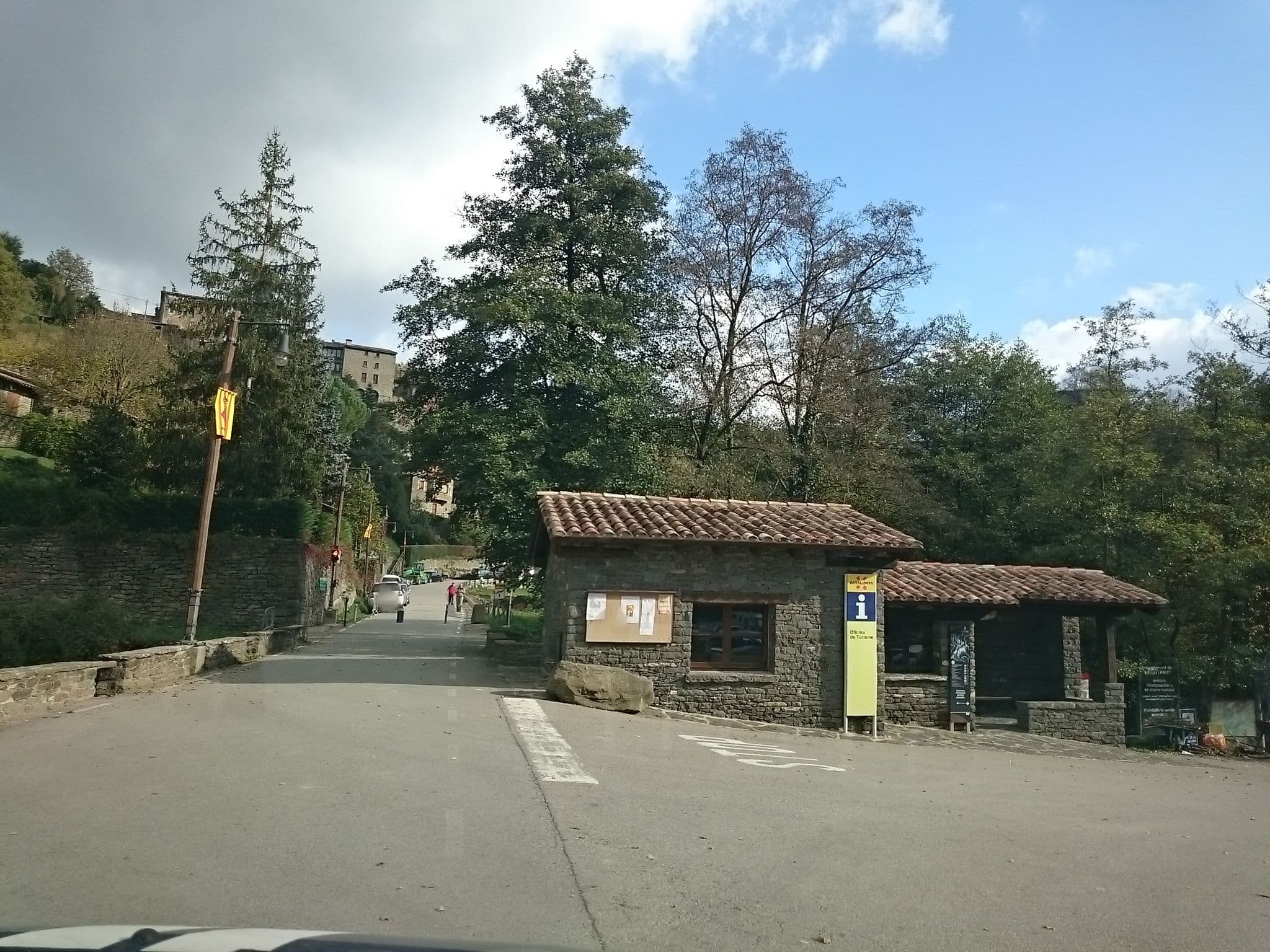 Street view near Apartaments Can Grau Rupit, les Planes d'Hostoles — © yopaseopor (CC BY-SA · Mapillary)