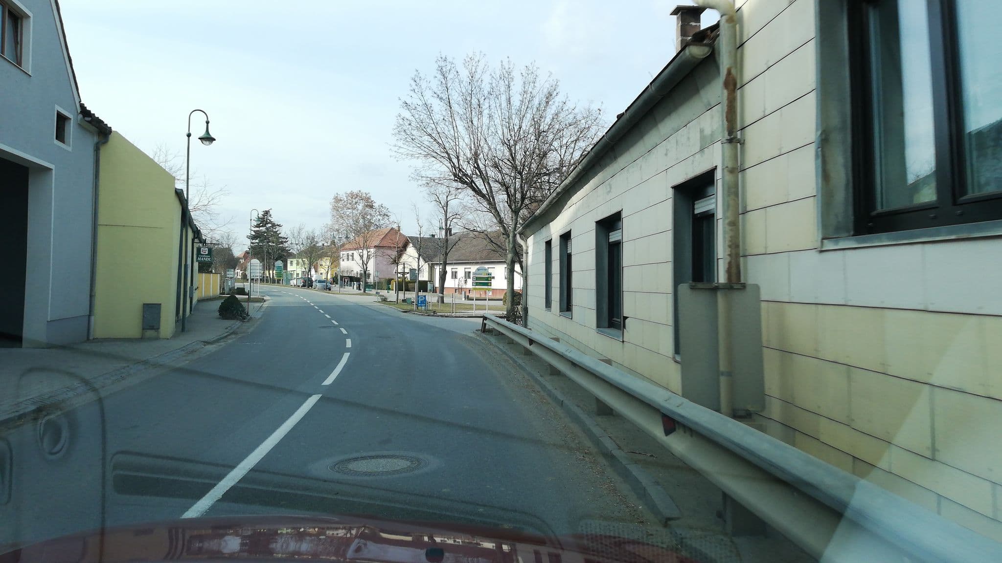 Street view near Vermietung Fam. Herbert Muck, Heiligeneich — © gzin (CC BY-SA · Mapillary)