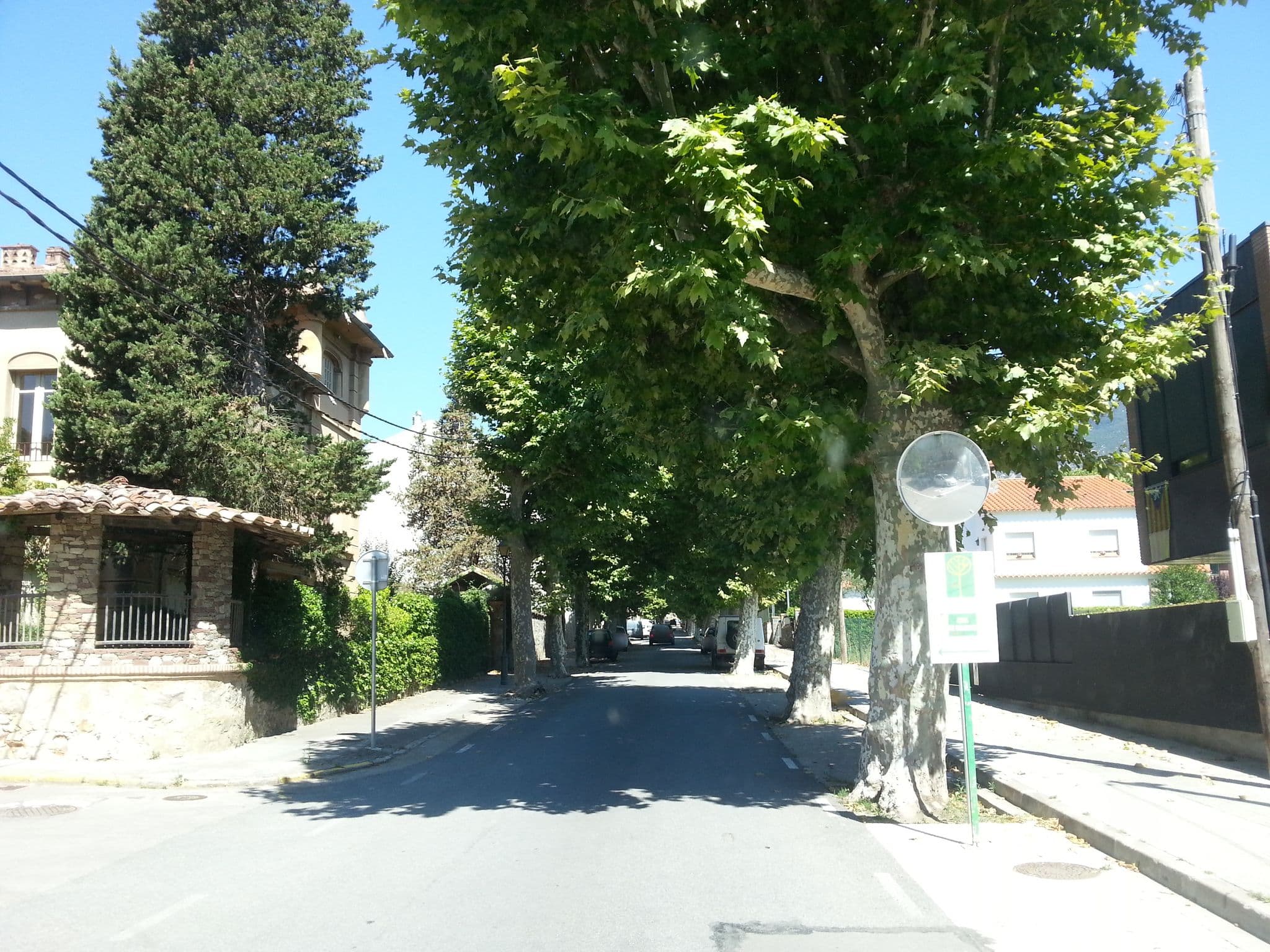 Street view near Room Santa Fe Apartamentos Rural, Sant Celoni — © paulinus (CC BY-SA · Mapillary)