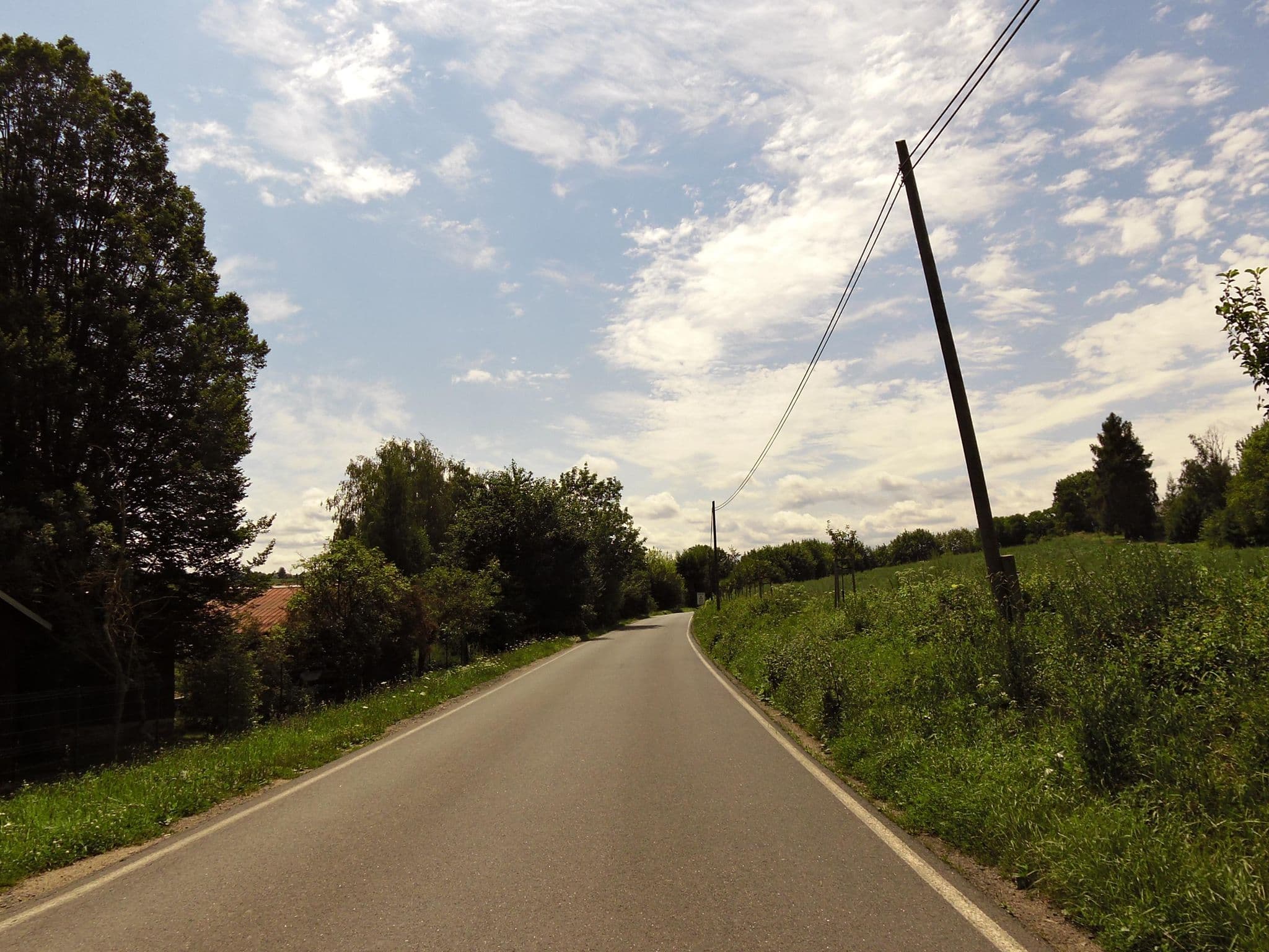 Street view near Podviňák, Český Brod — © fell3 (CC BY-SA · Mapillary)