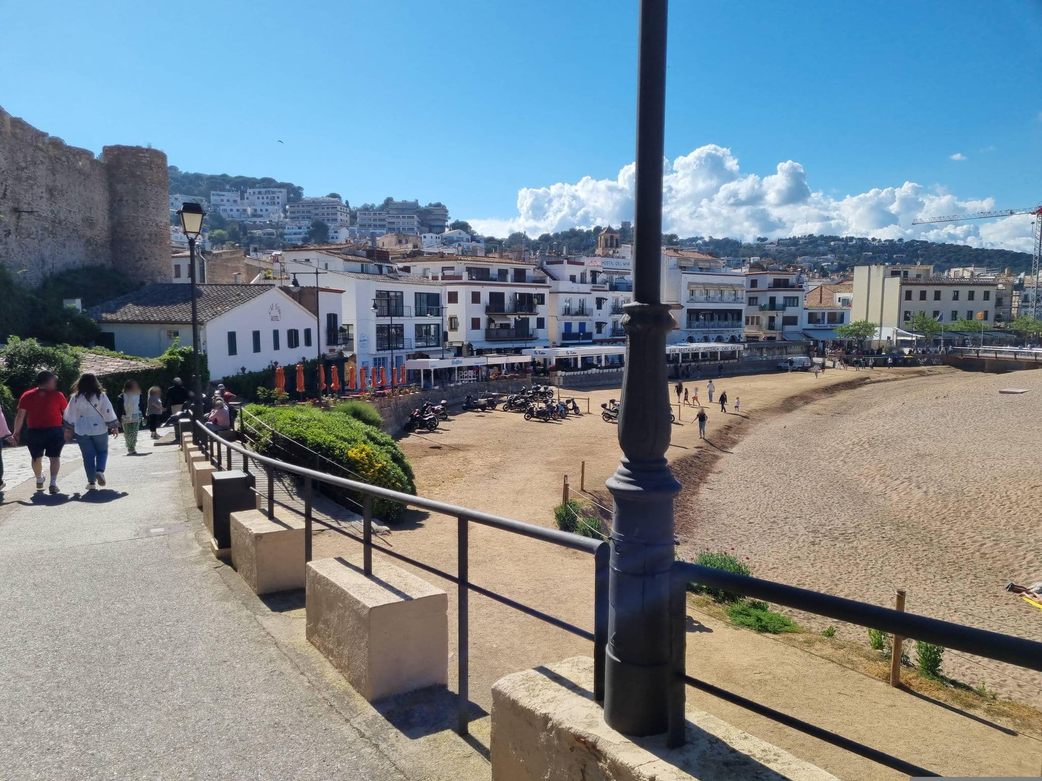 Street view near Club Hotel Giverola, Tossa de Mar — © Franciscovalera (CC BY-SA · Mapillary)