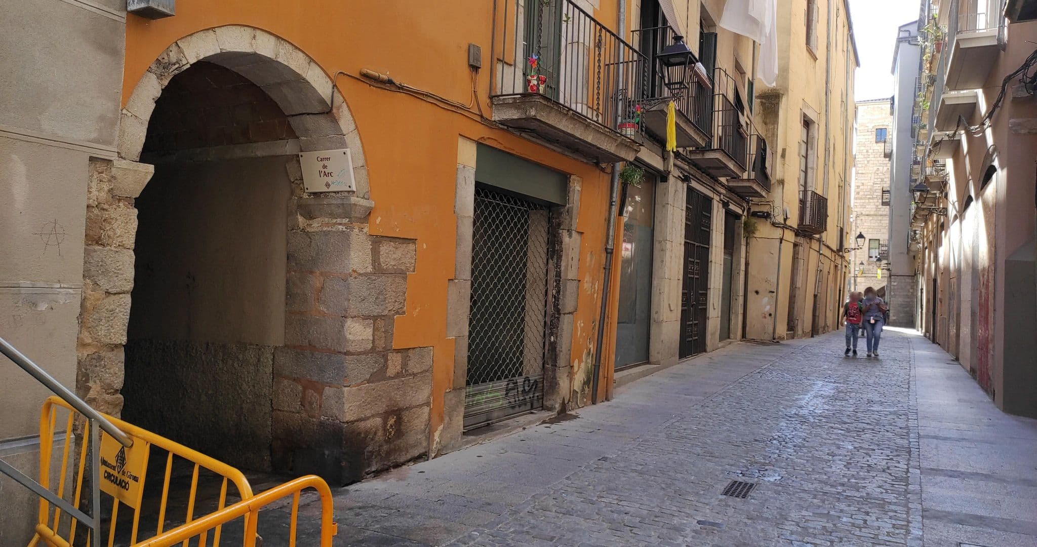 Street view near Alberg Girona Xanascat, Girona — © yod4z (CC BY-SA · Mapillary)