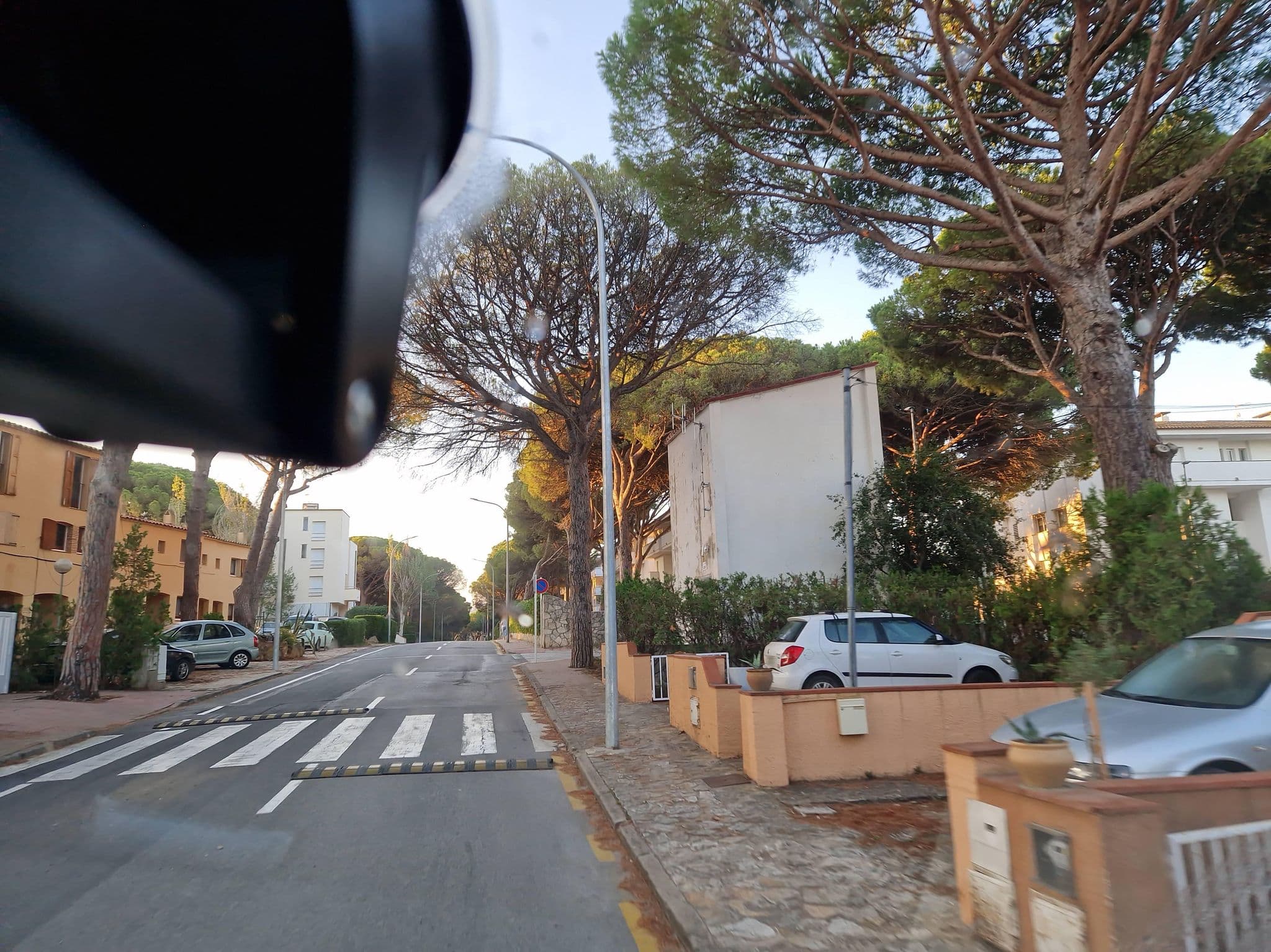 Street view near Casa adosada en Golf Platja de Pals, Pals — © mcliquid (CC BY-SA · Mapillary)
