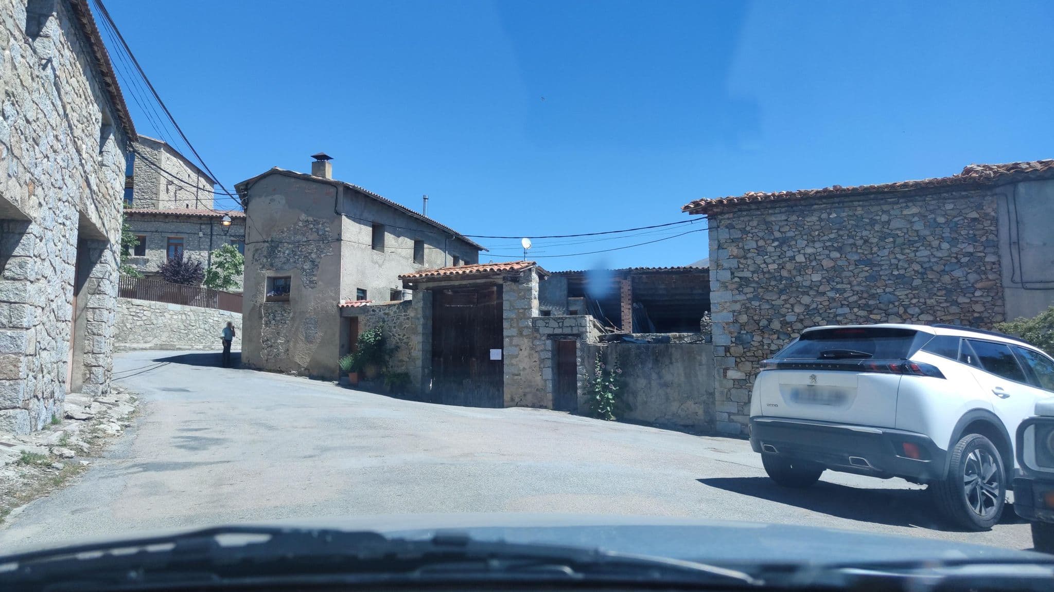 Street view near Alberg Can Ribals, Toloriu — © _I_ (CC BY-SA · Mapillary)