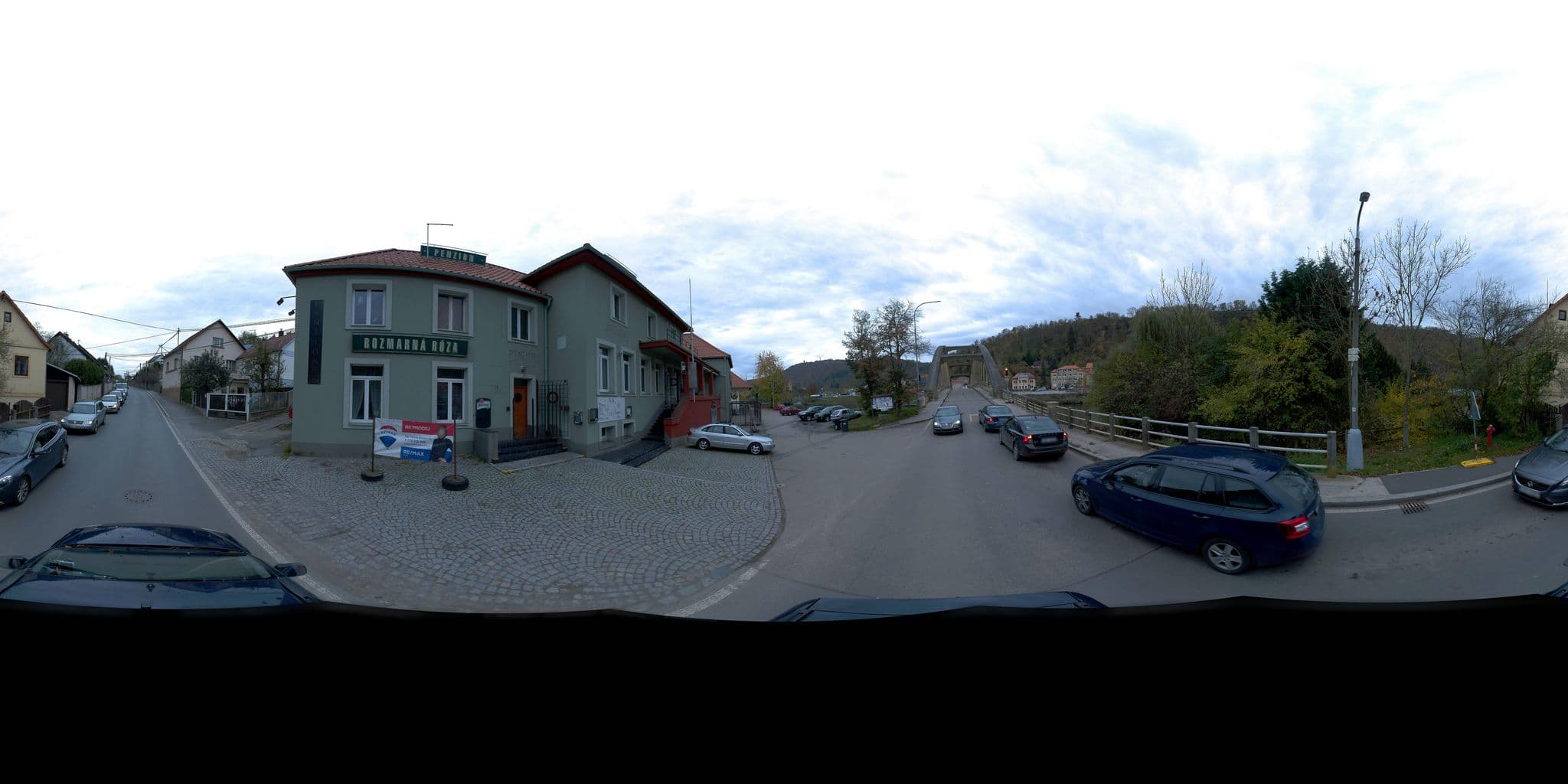 Street view near Rozmarná Róza, Štěchovice — © jeffreymartin (CC BY-SA · Mapillary)