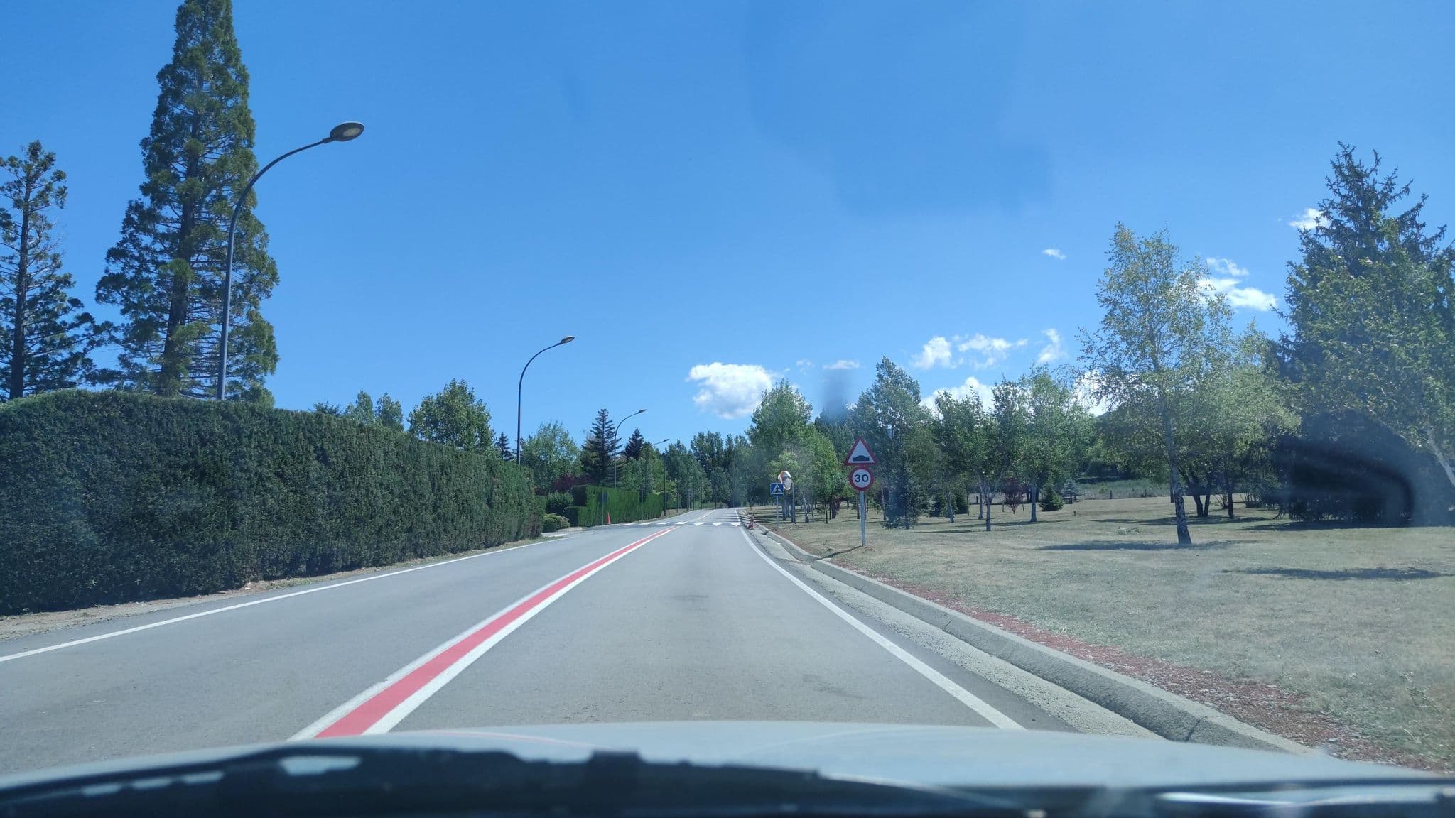 Street view near Hotel Moixeró, Bellver de Cerdanya — © _I_ (CC BY-SA · Mapillary)