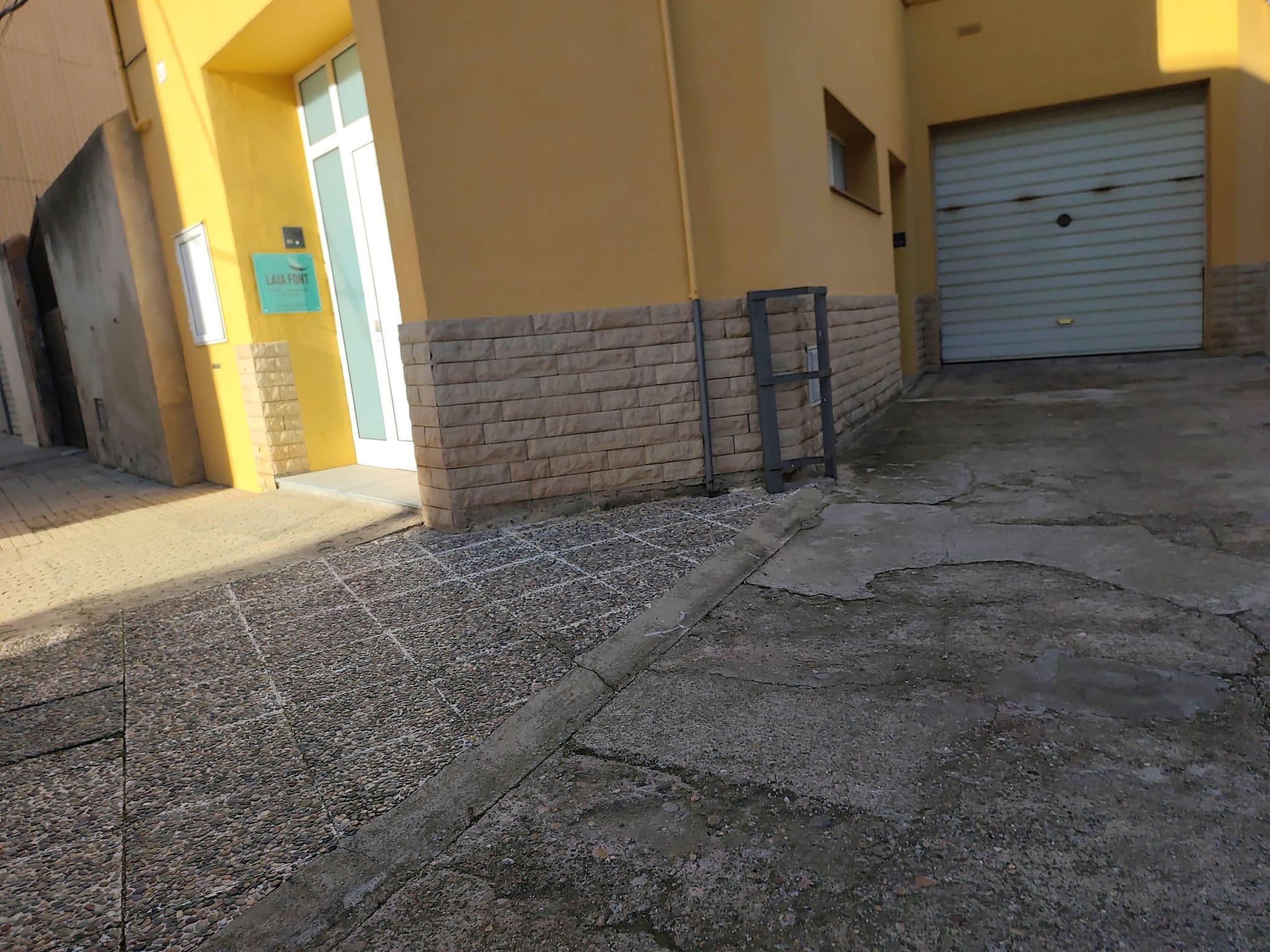 Street view near La Pepamaca, Castelló d'Empúries — © Duro (CC BY-SA · Mapillary)