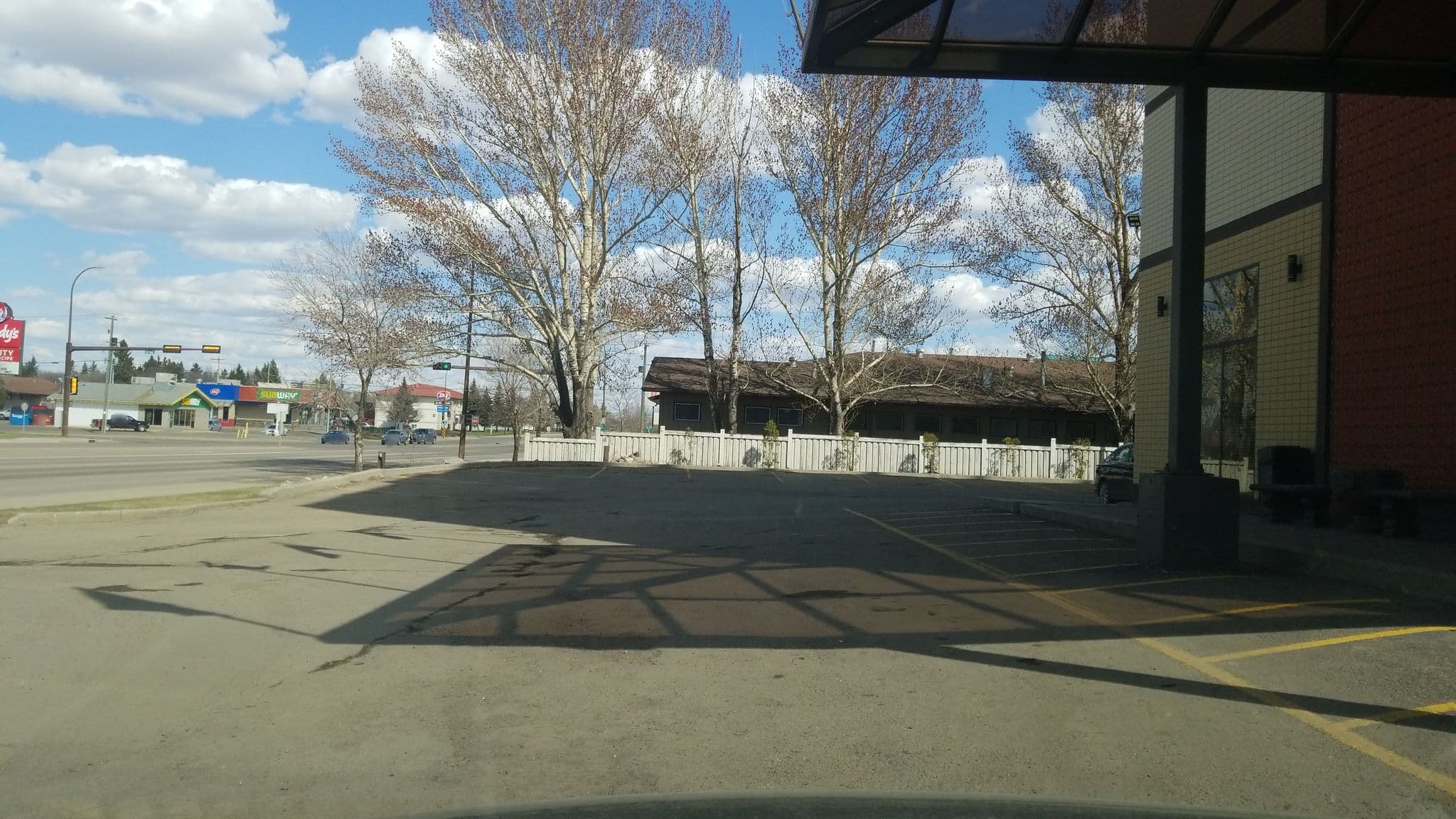 Street view near Tropical Inn, Lloydminster — © christopherius (CC BY-SA · Mapillary)
