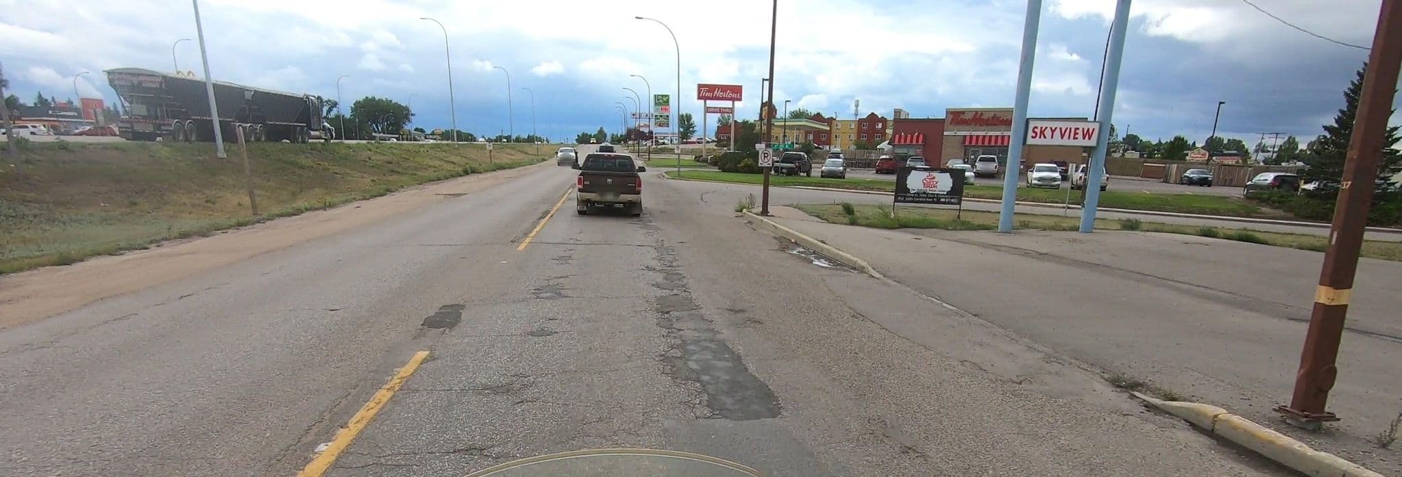 Street view near Thriftlodge, Swift Current — © networklanman (CC BY-SA · Mapillary)