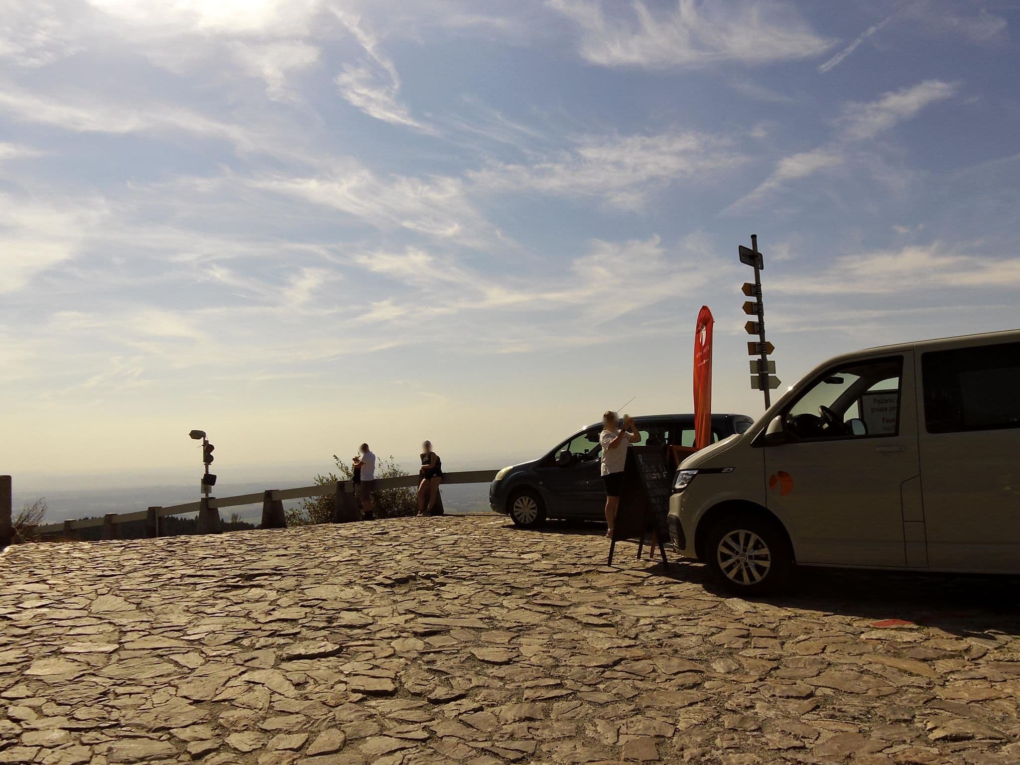 Street view near Hotel Ještěd, Osečná — © fell3 (CC BY-SA · Mapillary)