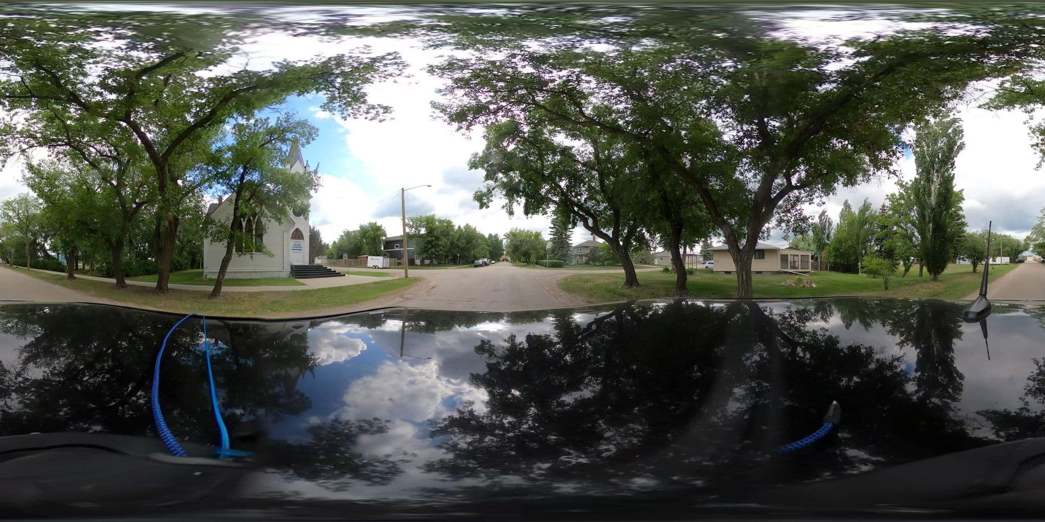 Street view near Dundurn Hotel, Stonebridge — © boxer123 (CC BY-SA · Mapillary)