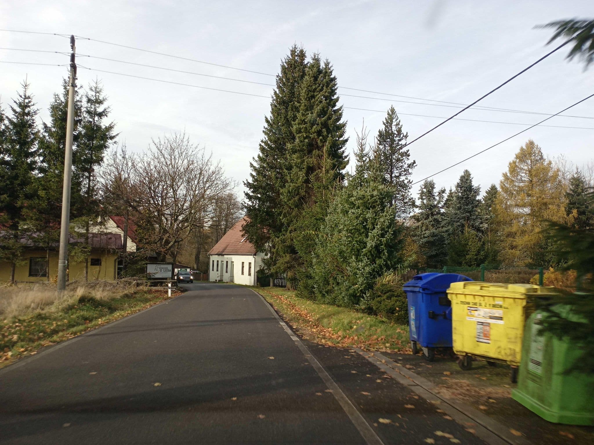 Street view near Stellplatz Sněžník, Jílové — © atze02 (CC BY-SA · Mapillary)