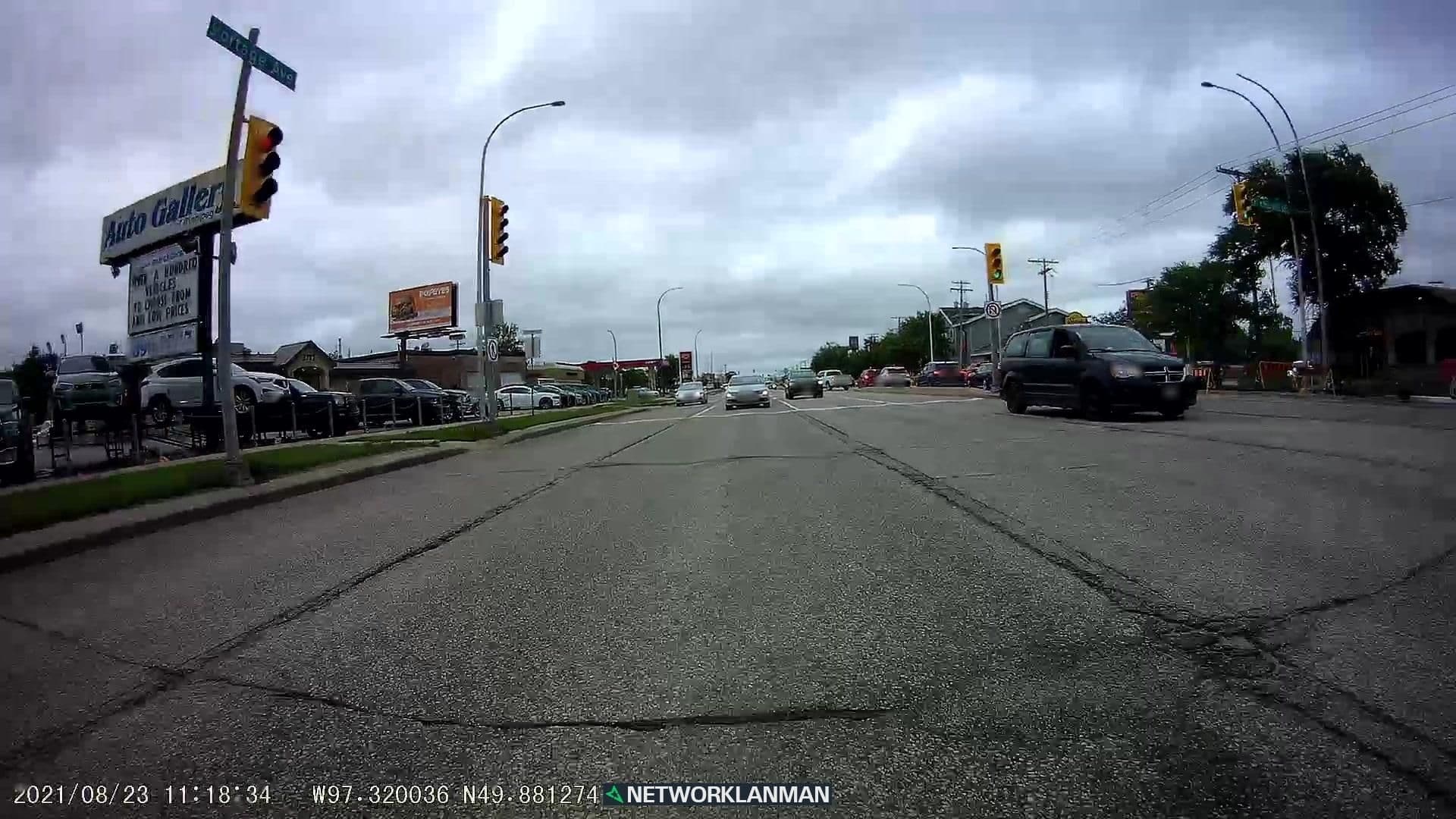 Street view near Travelodge by Wyndham, Woodhaven — © networklanman (CC BY-SA · Mapillary)