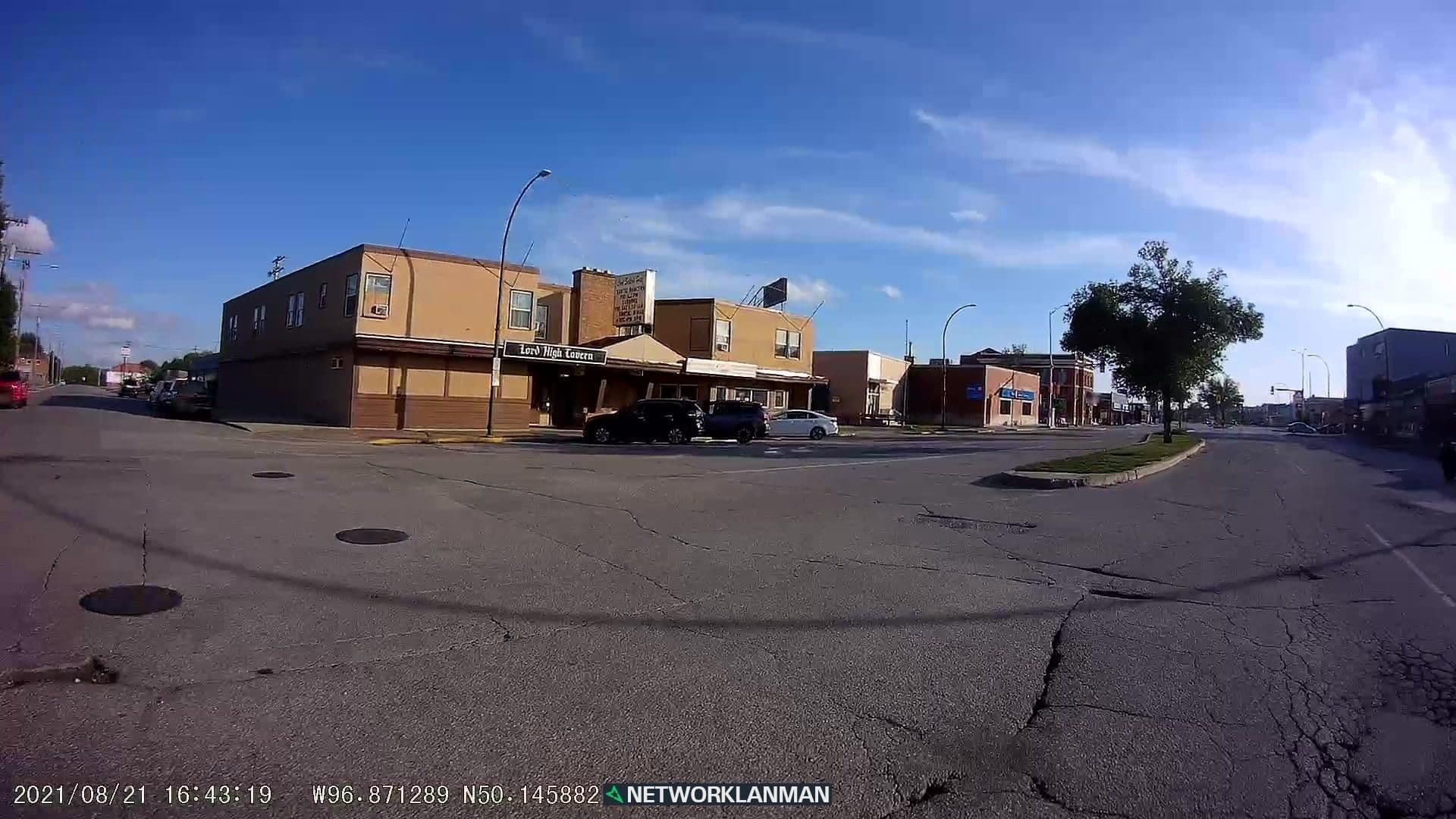 Street view near Lord Selkirk Hotel, Selkirk — © networklanman (CC BY-SA · Mapillary)