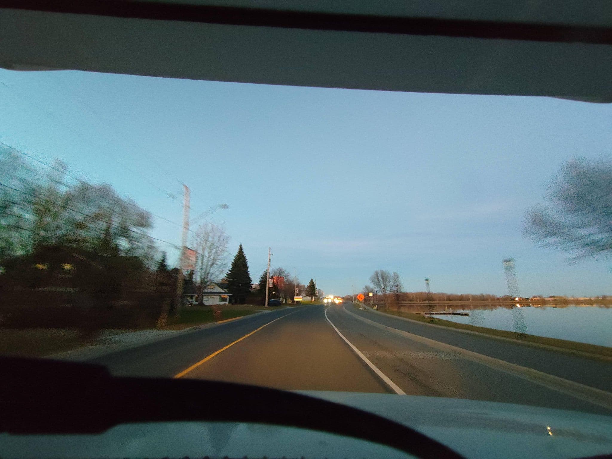 Street view near Bayview Hotel, Fort Frances — © kibour (CC BY-SA · Mapillary)
