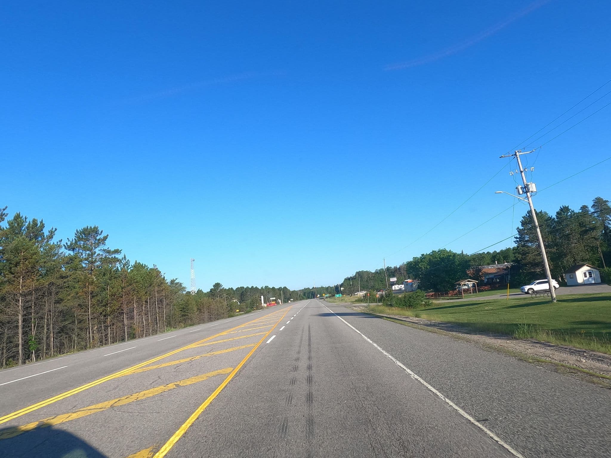 Street view near Northside Motel, Vermilion Bay — © rps333 (CC BY-SA · Mapillary)