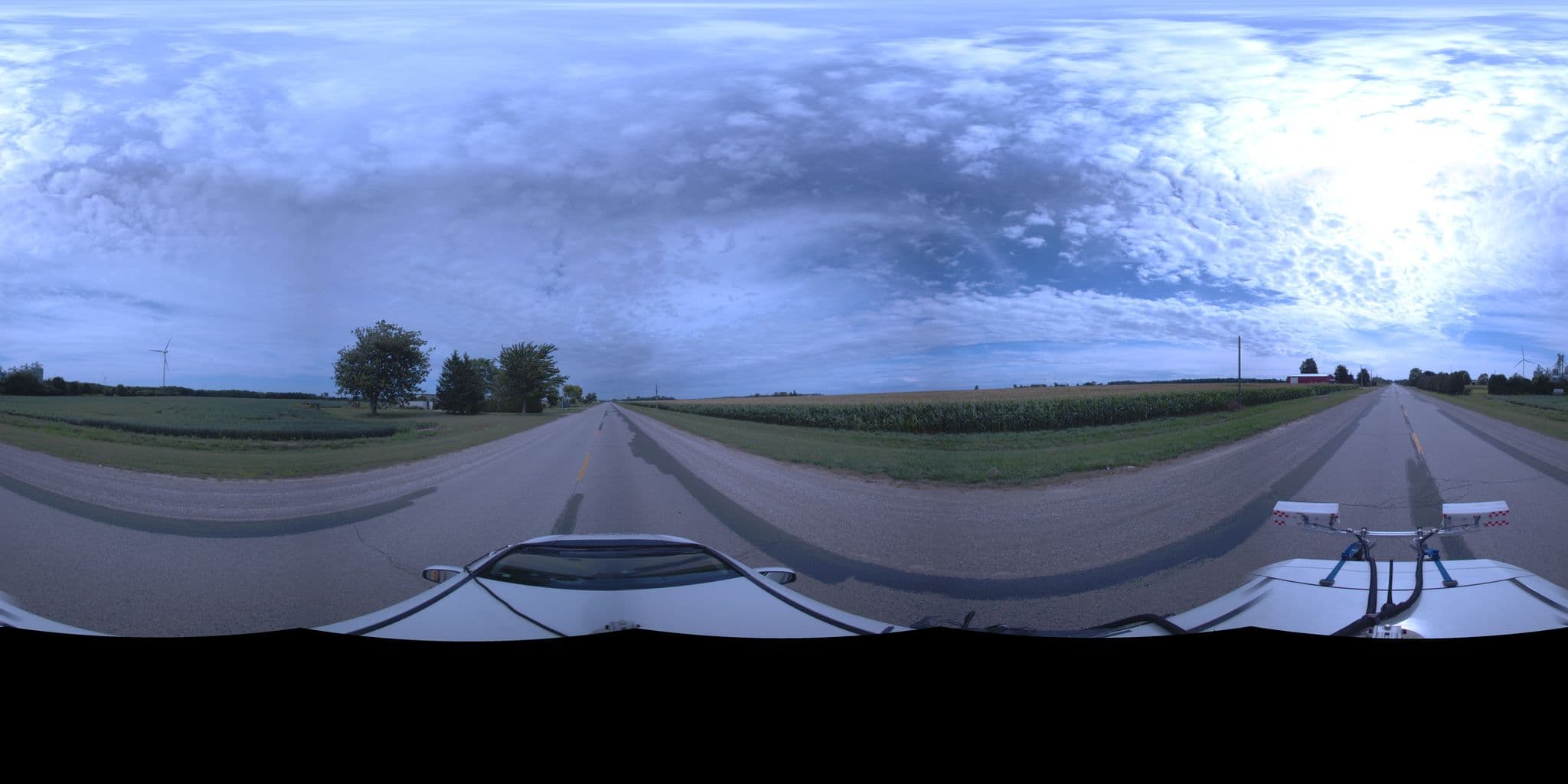 Street view near Lakeside Village Motel, Leamington — © amidave (CC BY-SA · Mapillary)