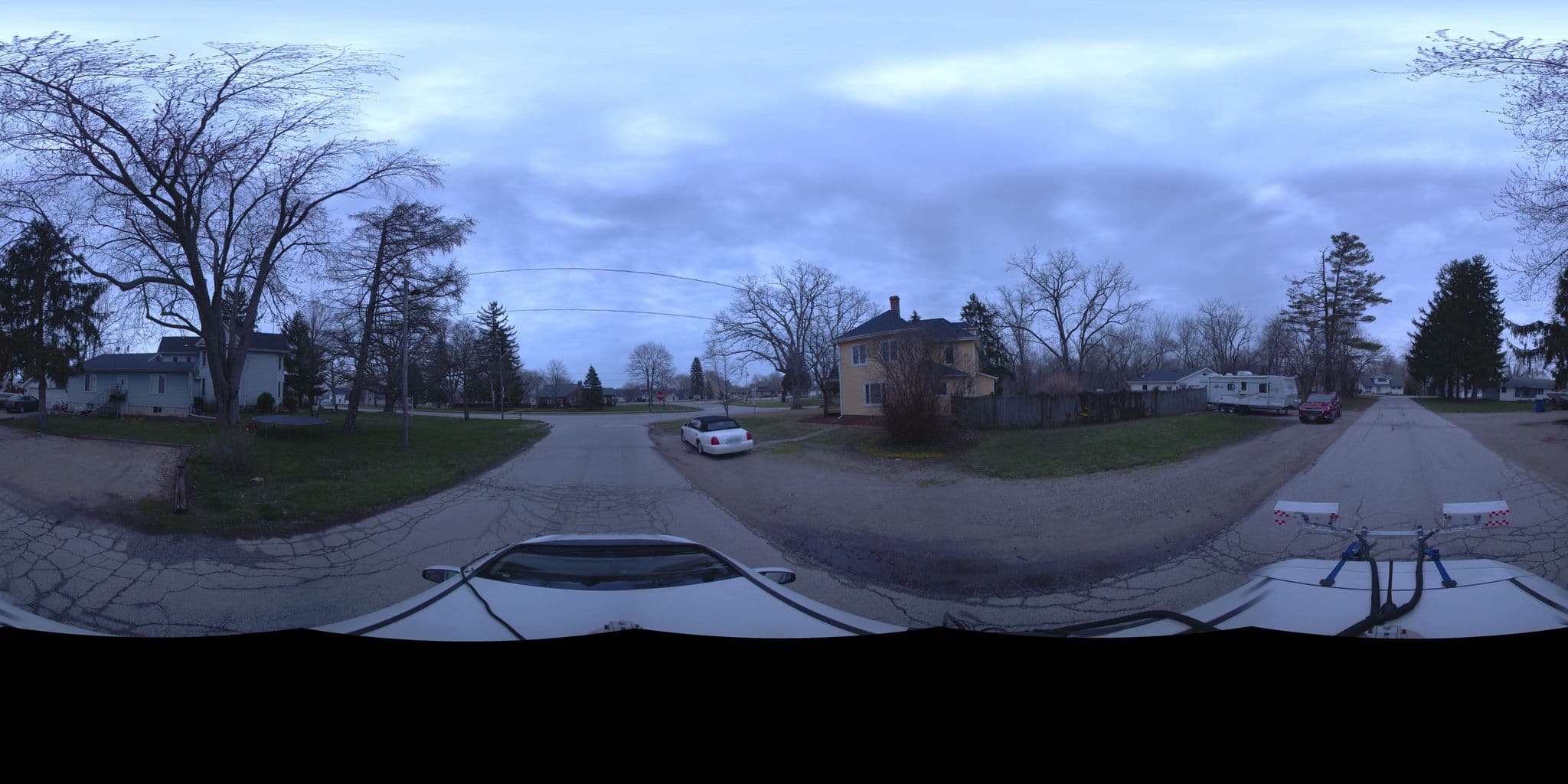 Street view near B & B Bed and Breakfast, Leamington — © amidave (CC BY-SA · Mapillary)