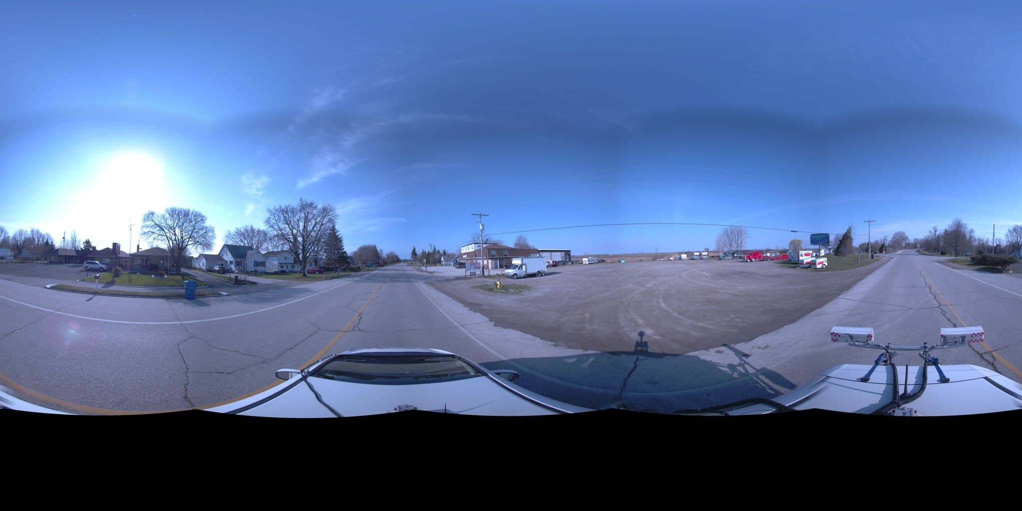 Street view near Queen's Motel, Ridgetown — © amidave (CC BY-SA · Mapillary)