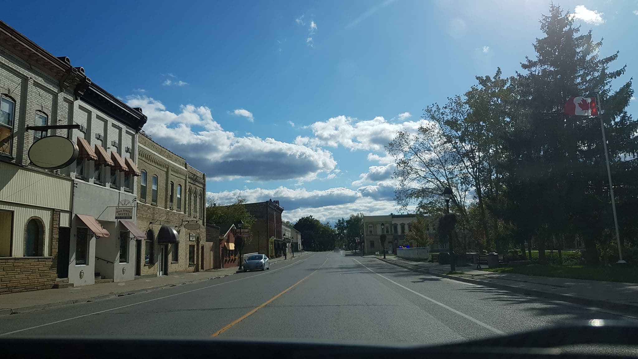 Street view near Main St Motel, Grand Bend — © elgaard (CC BY-SA · Mapillary)