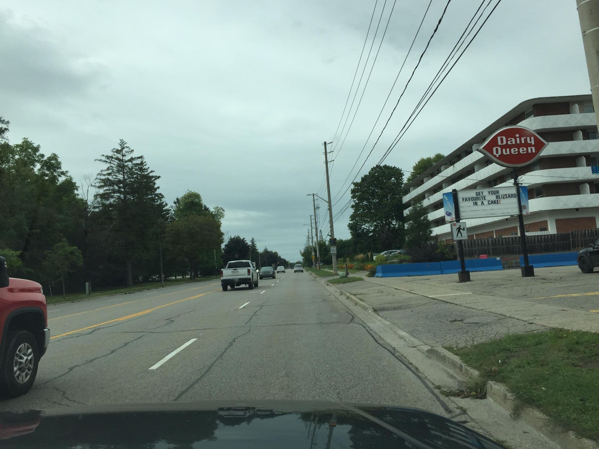 Street view near Twin Gates Motel, Brantford — © privateacorn (CC BY-SA · Mapillary)