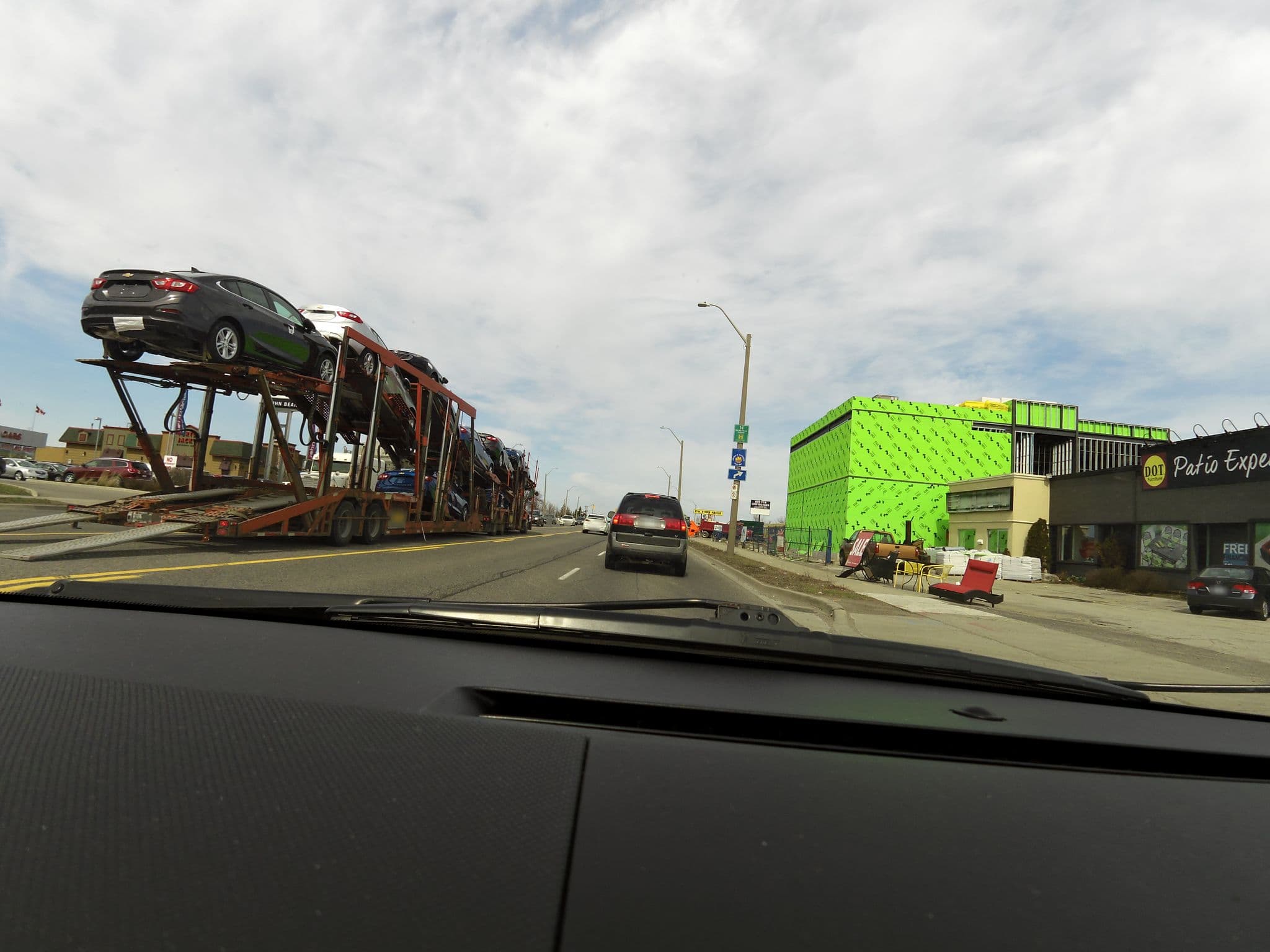 Street view near Sahar Hospitality, Hamilton — © kevo (CC BY-SA · Mapillary)