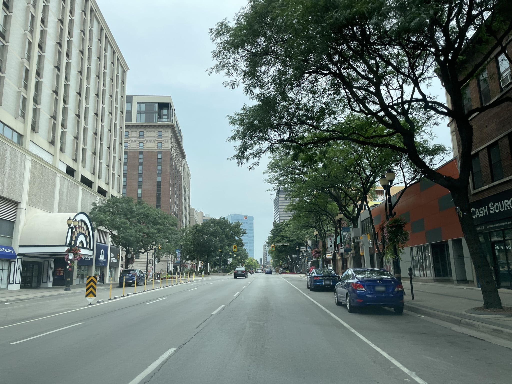 Street view near Ramada Inn, Hamilton — © privateacorn (CC BY-SA · Mapillary)