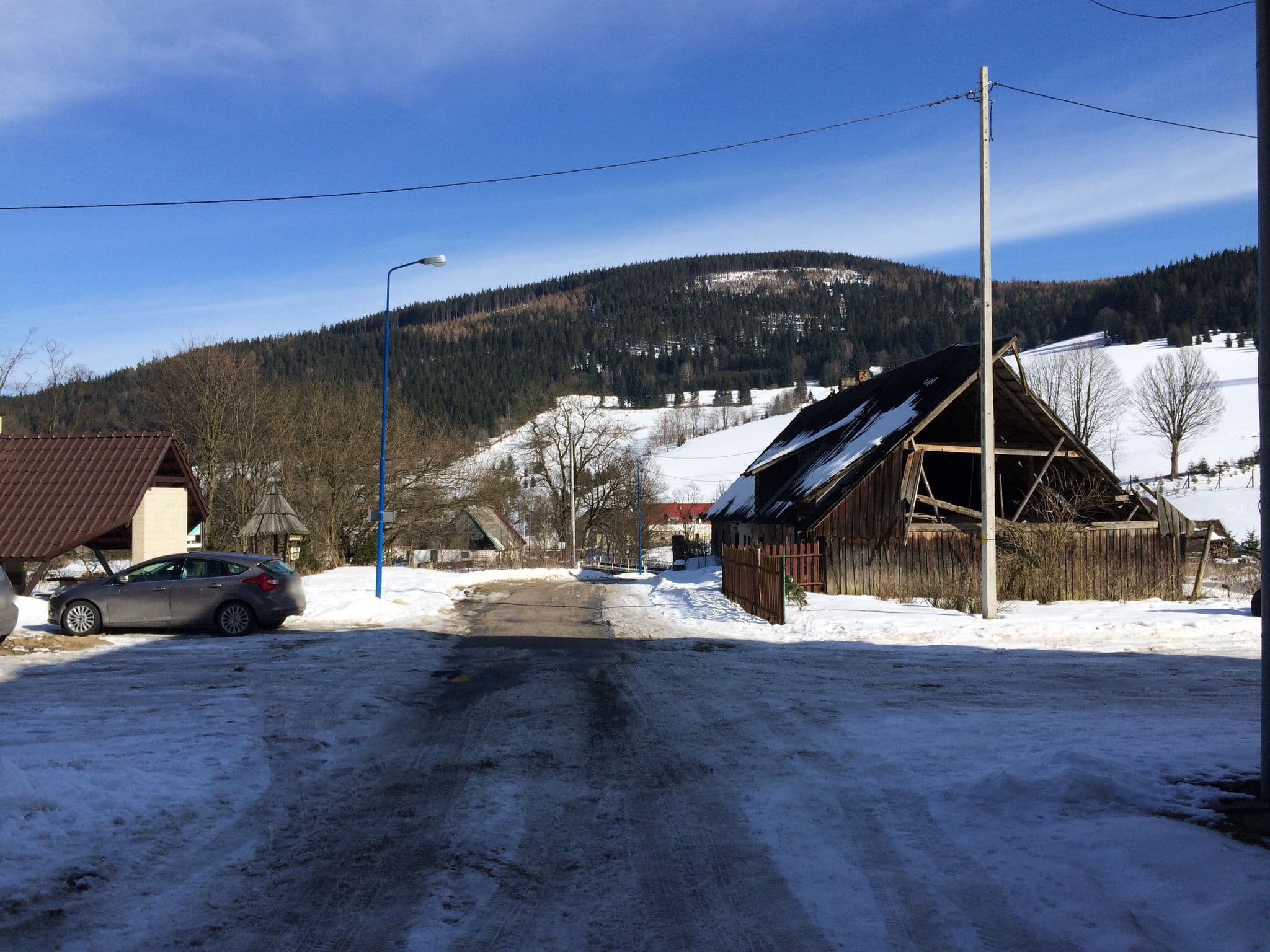 Street view near Chata na końcu świata, Vápenná — © zvid (CC BY-SA · Mapillary)
