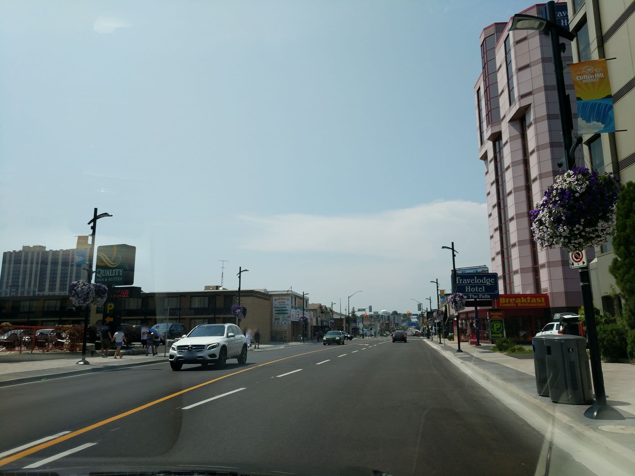 Street view near Baymont Inn and Suites Niagara Falls, Niagara Falls — © zerz57k1 (CC BY-SA · Mapillary)
