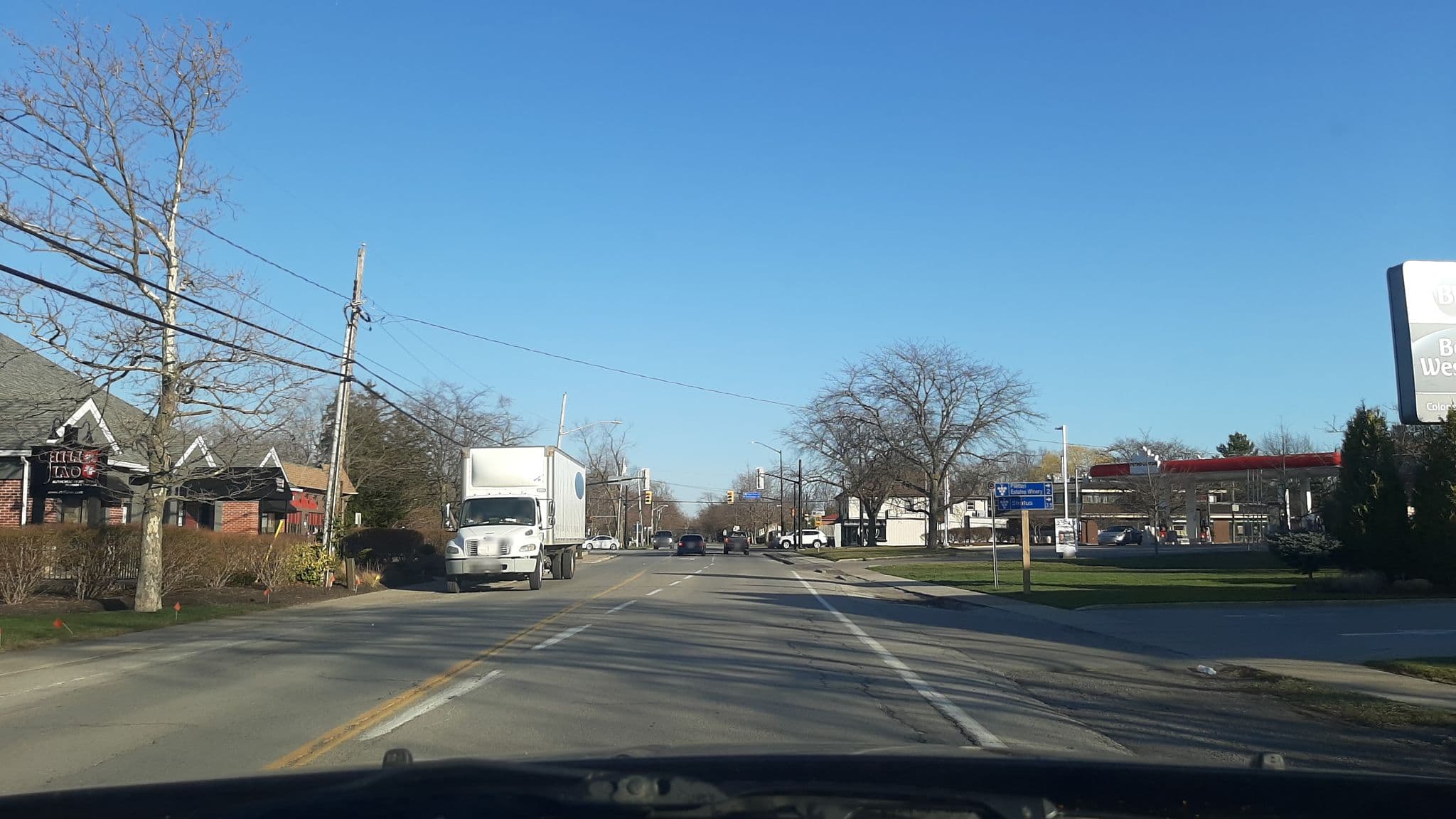 Street view near Best Western Colonel Butler Inn, Niagara-on-the-Lake — © spotnein (CC BY-SA · Mapillary)