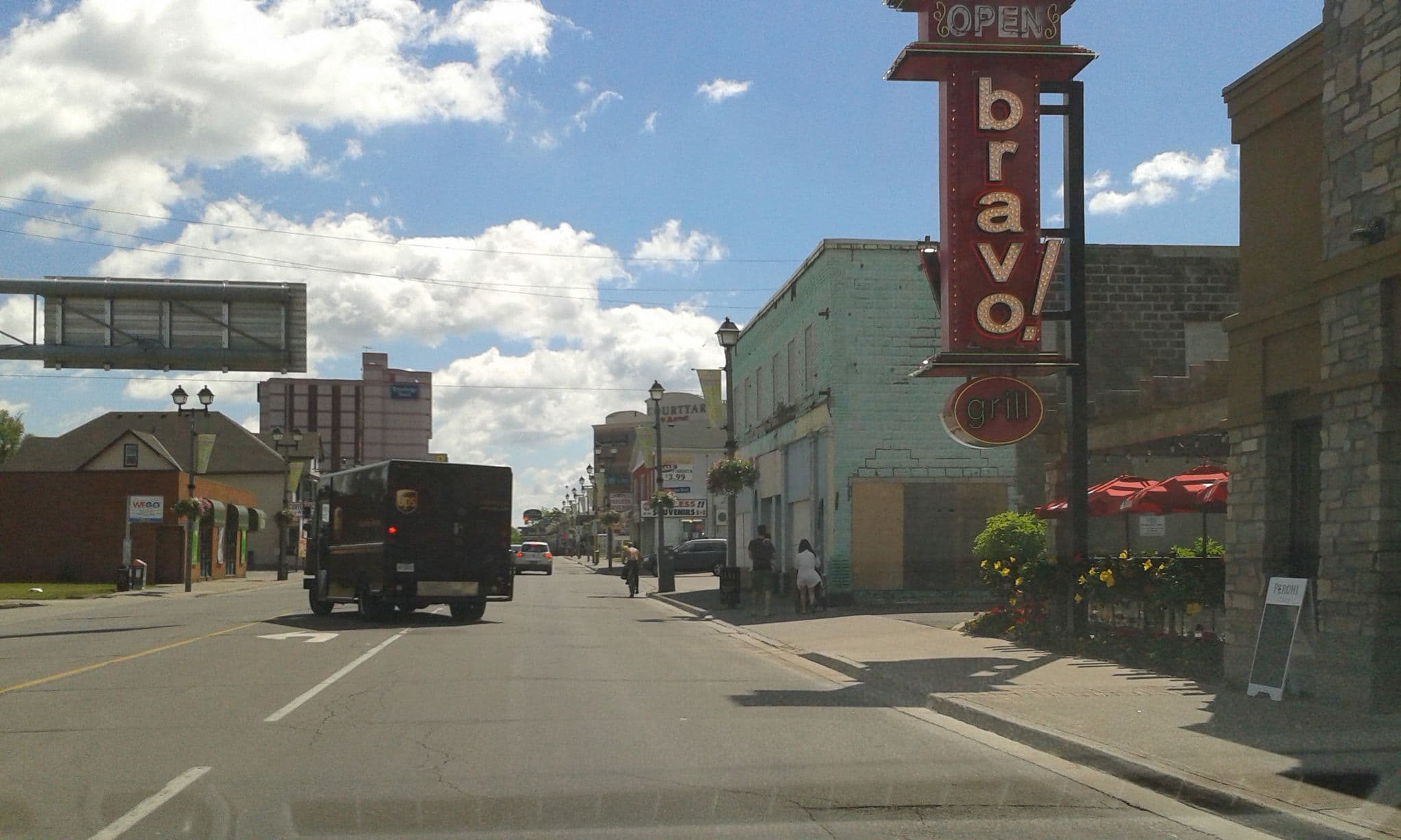 Street view near Canadiana Inn, Niagara Falls — © thetornado76 (CC BY-SA · Mapillary)
