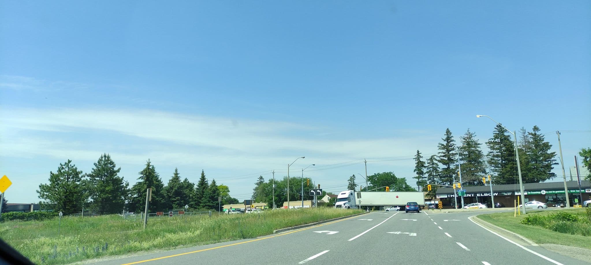 Street view near Comfort Inn - Kitchener, Centreville Chicopee — © sun00 (CC BY-SA · Mapillary)