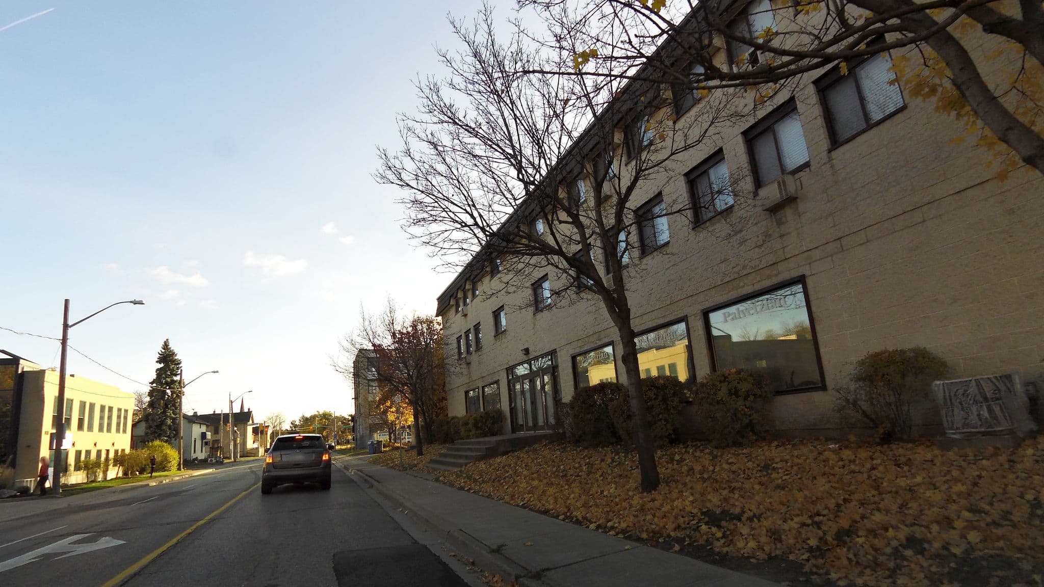 Street view near Cambridge Gateway Suites, Downtown Cambridge — © bootprint (CC BY-SA · Mapillary)