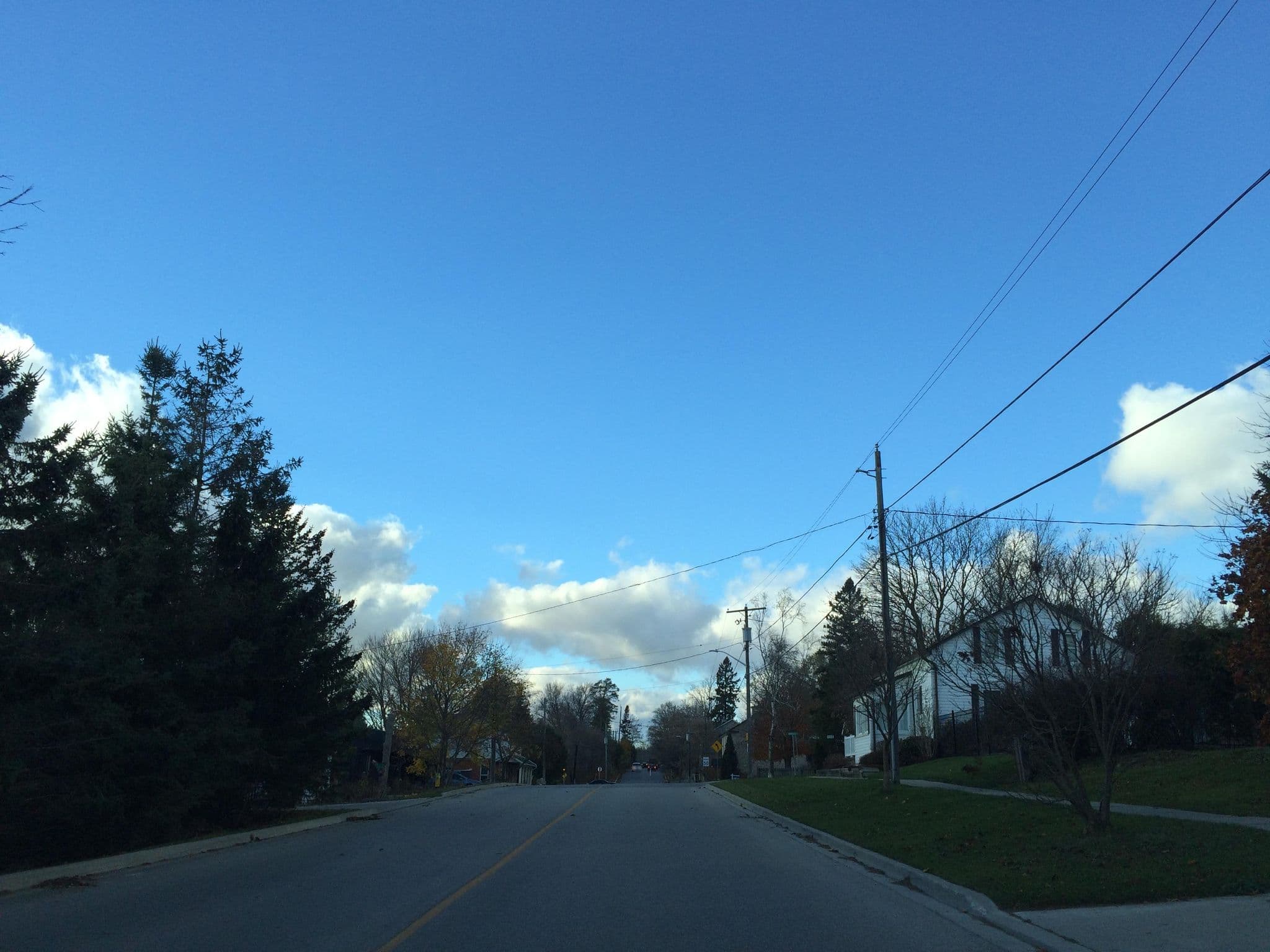 Street view near Hanna's House, Elora — © privateacorn (CC BY-SA · Mapillary)