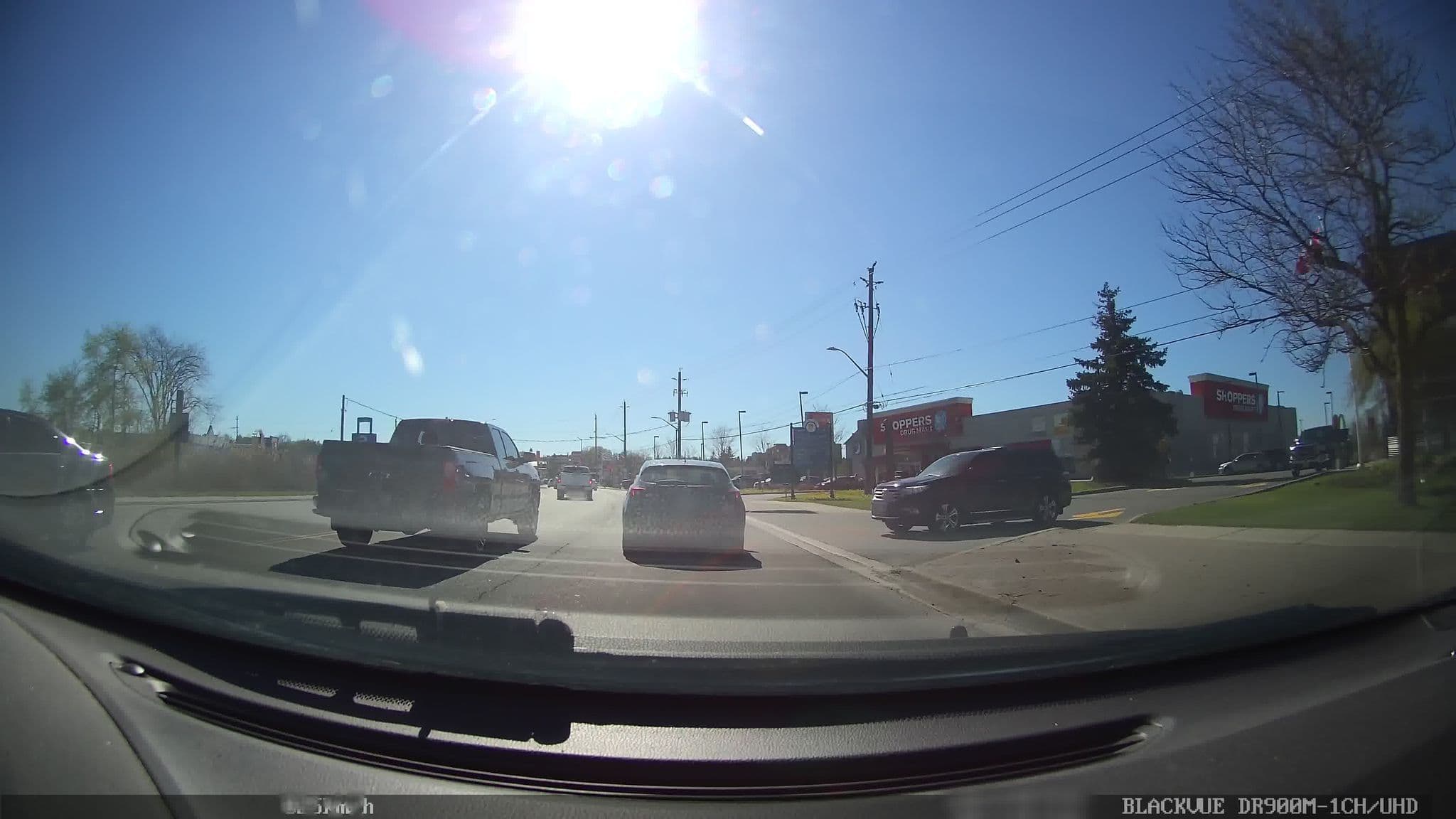 Street view near Panorama Inn, Orangeville — © abcourier (CC BY-SA · Mapillary)