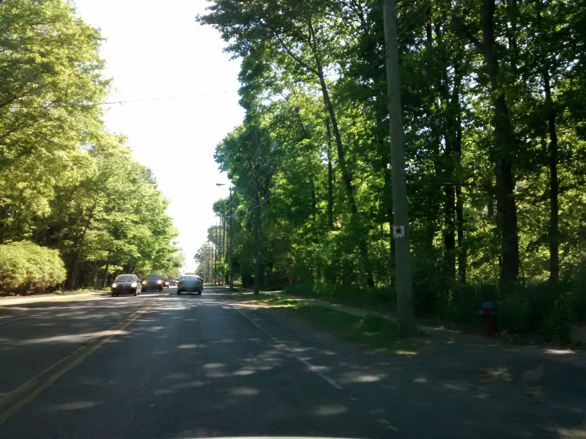 Street view near Brass Lantern Bed & Breakfast, Oakville — © keverets (CC BY-SA · Mapillary)