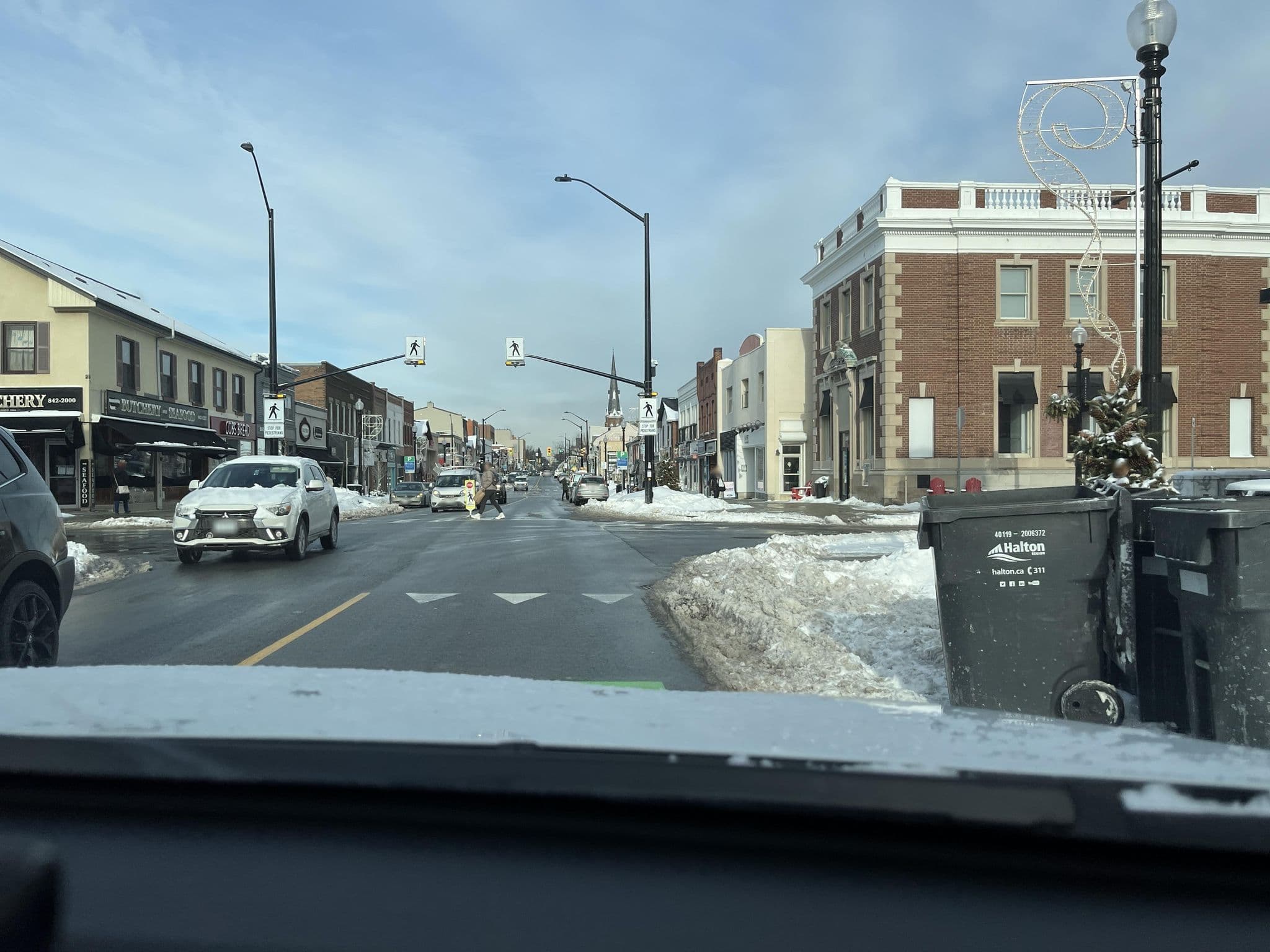 Street view near Oakville Inn, Oakville — © gonzaloms00 (CC BY-SA · Mapillary)