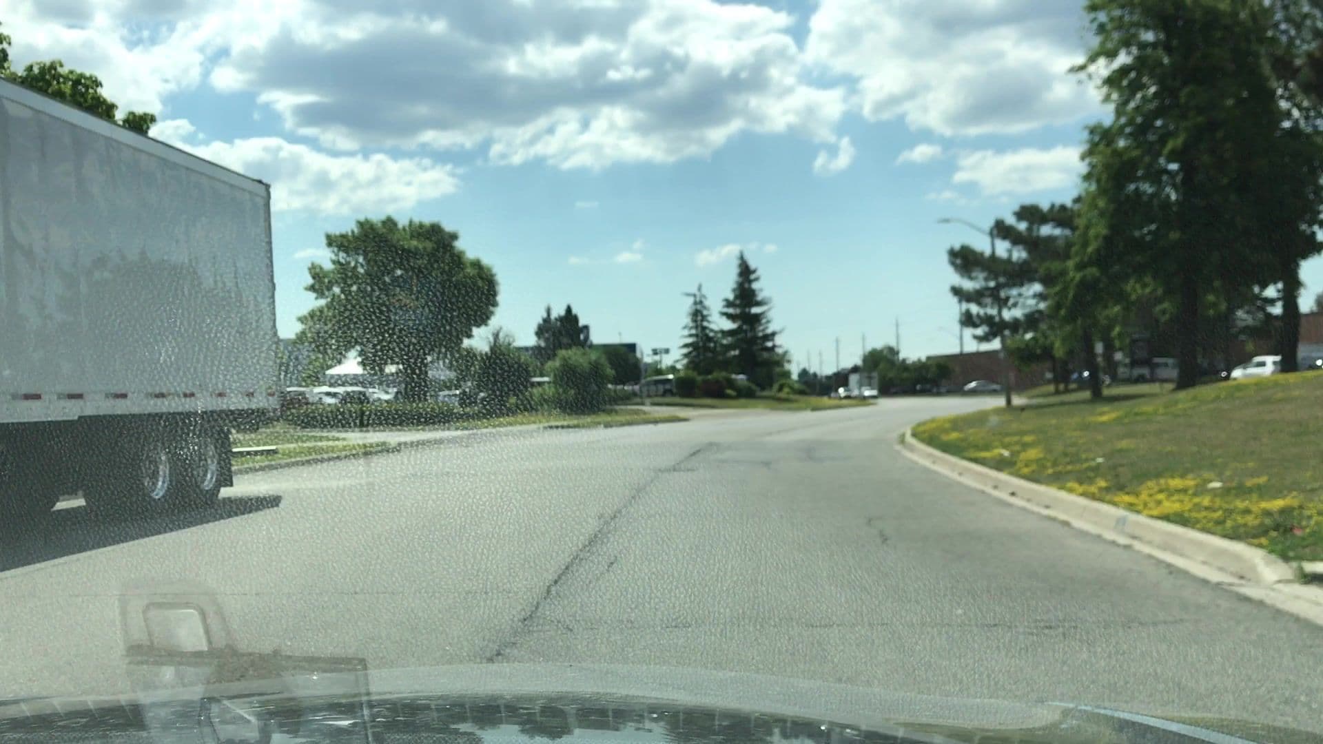 Street view near Ambler Airport Hotel Mississauga, Eringate-Centennial-West Deane — © lvl5 (CC BY-SA · Mapillary)