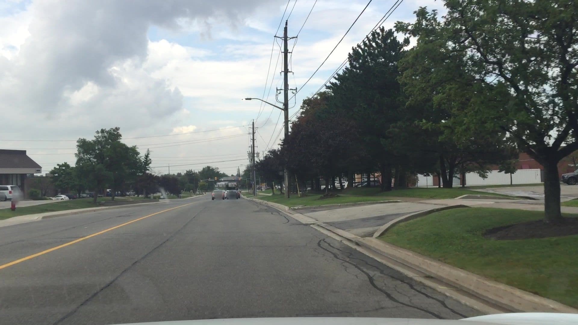 Street view near Northern Cards, Markland Wood — © lvl5 (CC BY-SA · Mapillary)