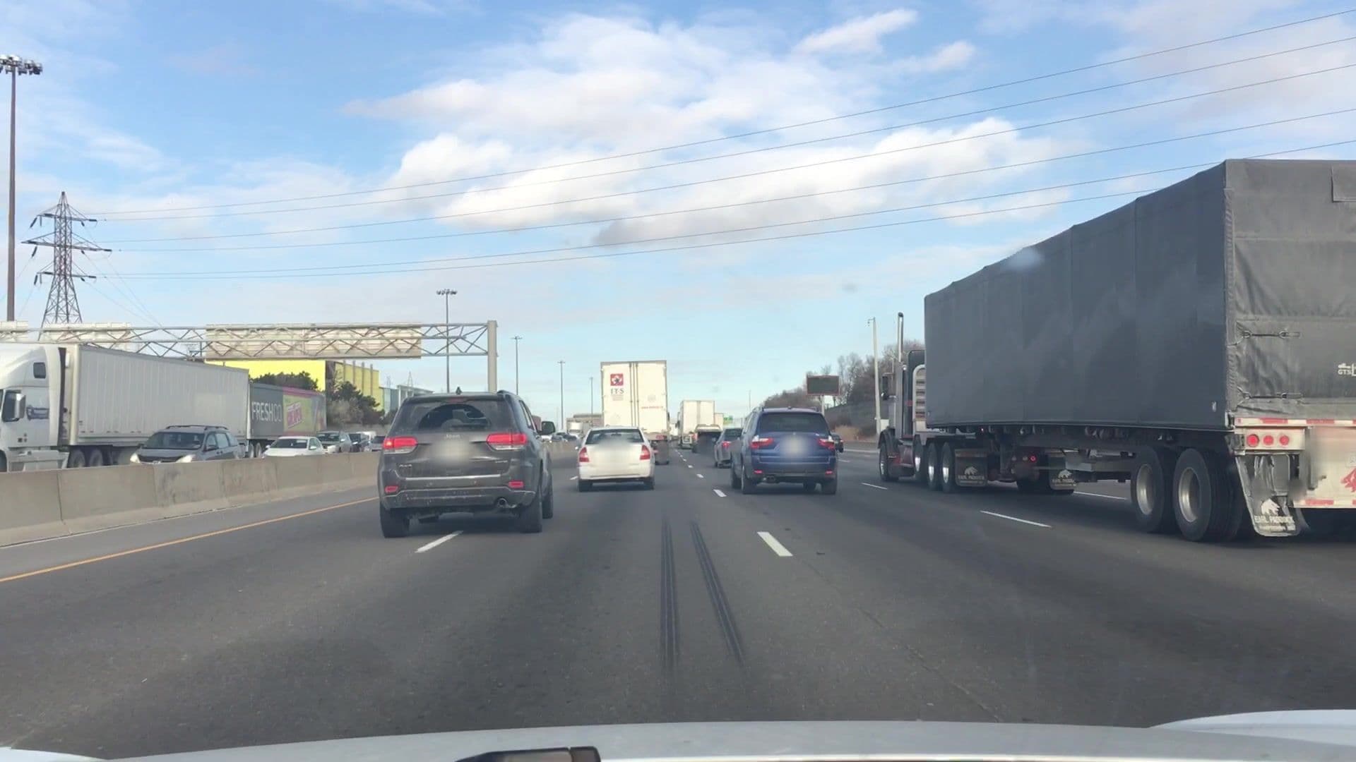 Street view near Toronto Airport Hotel, Willowridge-Martingrove-Richview — © lvl5 (CC BY-SA · Mapillary)