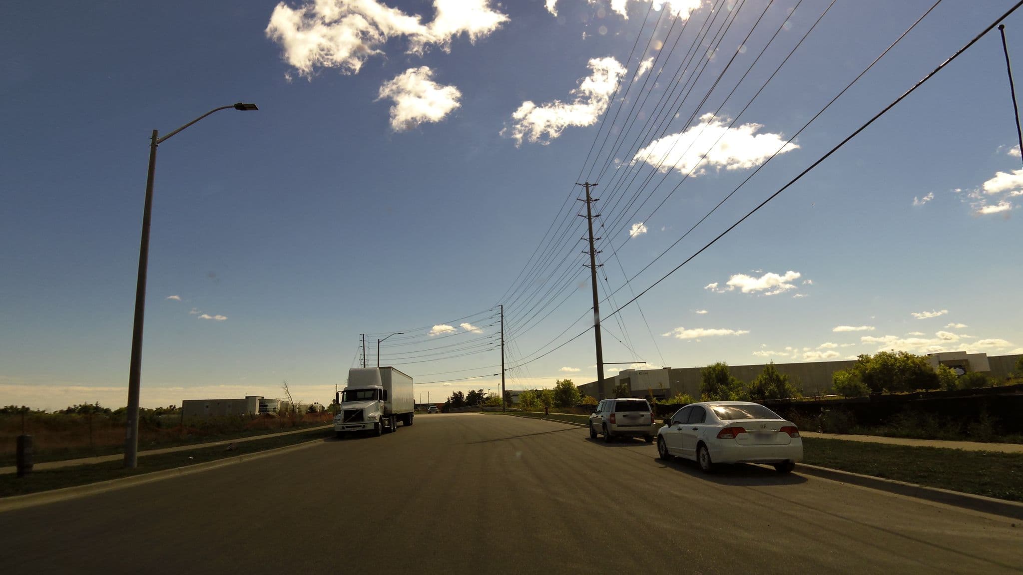 Street view near Chandni Victoria, Bw Signature Collection, West Humber-Clairville — © bootprint (CC BY-SA · Mapillary)